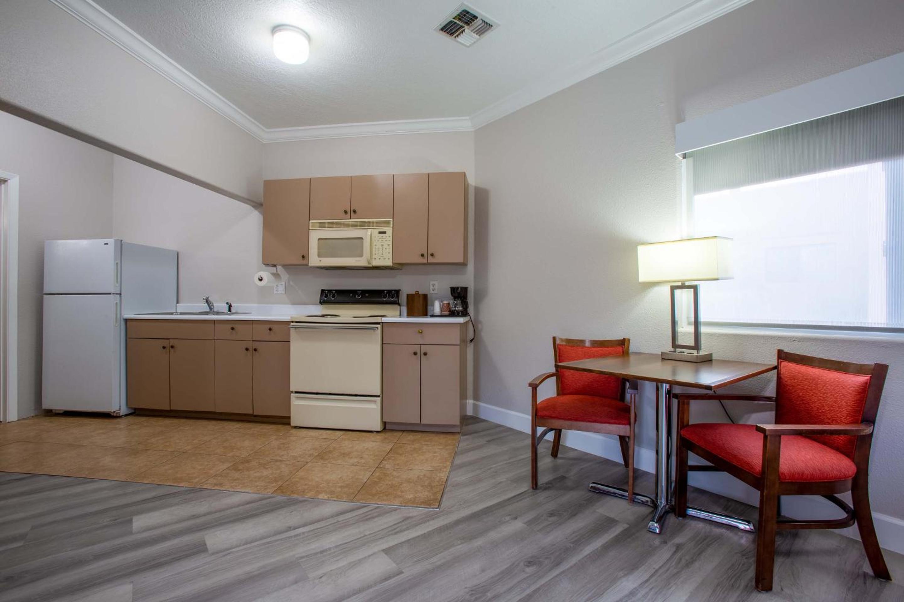 Sedona Vacations - Wildflower Inn at Bell Rock - Property Image 22