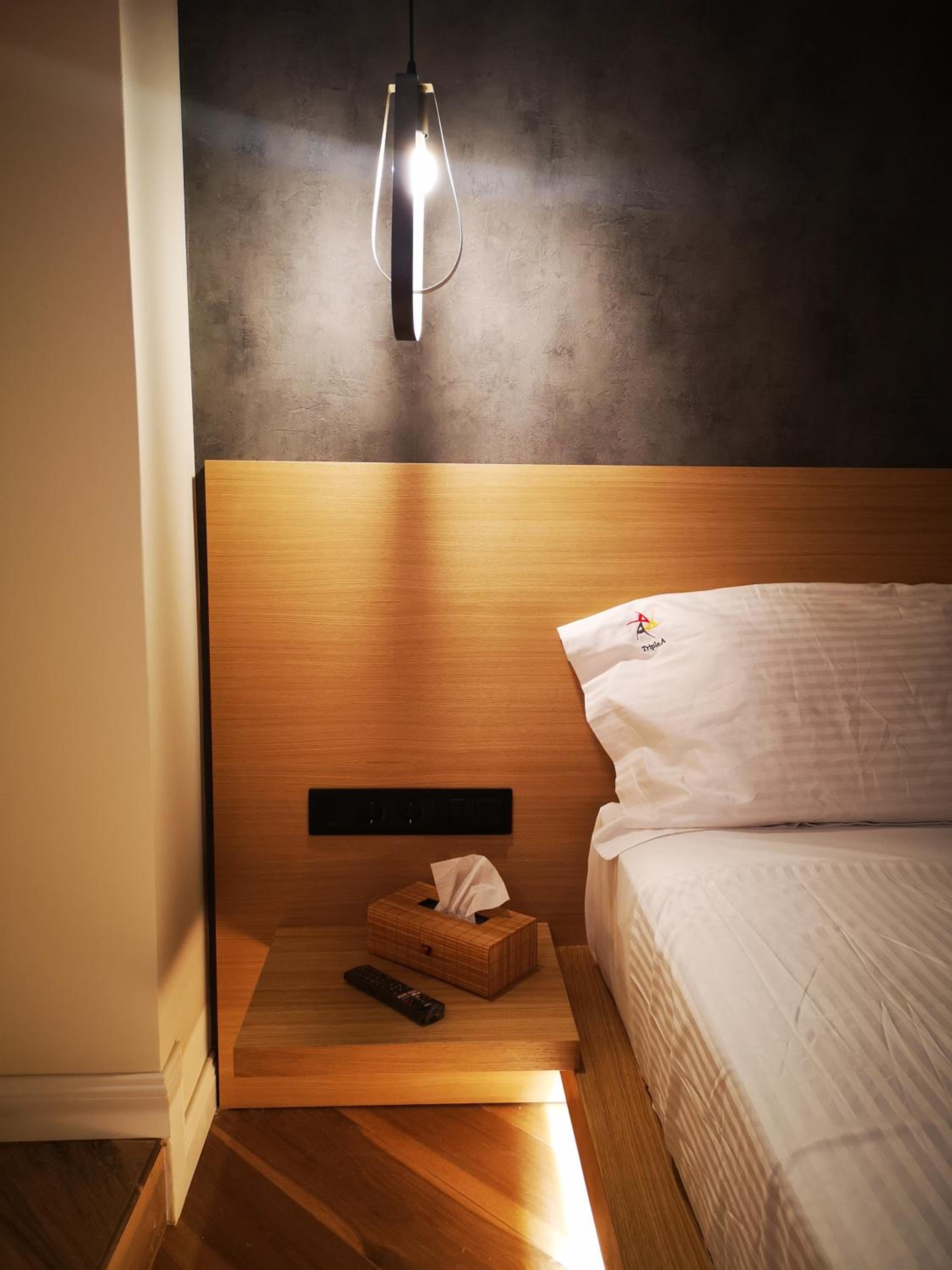Triple A - Between 3 Squares - Monastiraki & Syntagma & Psiry - FREE Parking!