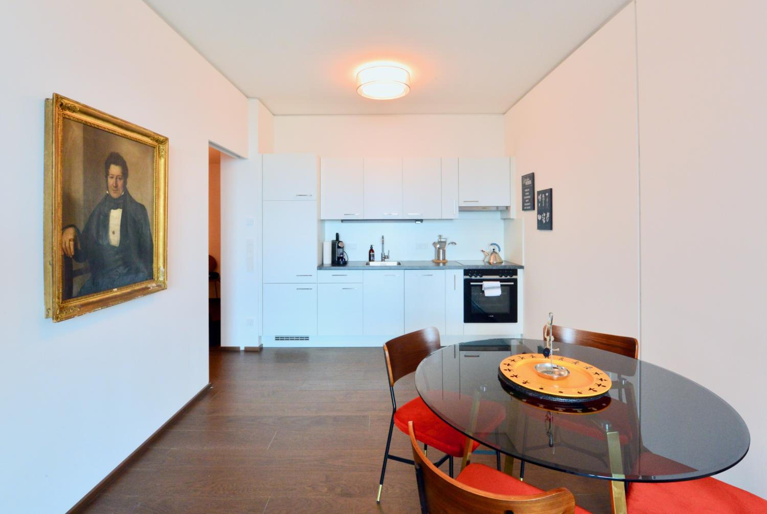 Brand-New, Close to Centre, Rooftop-Summer-Pool