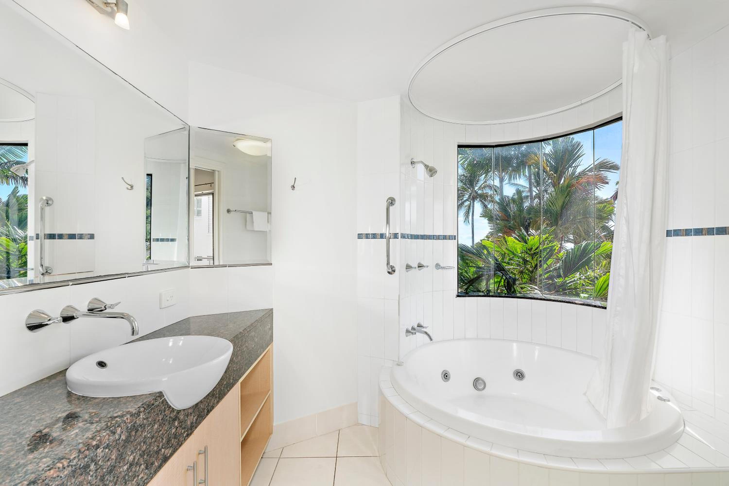 Meridien Beachfront Apartments at Trinity Beach