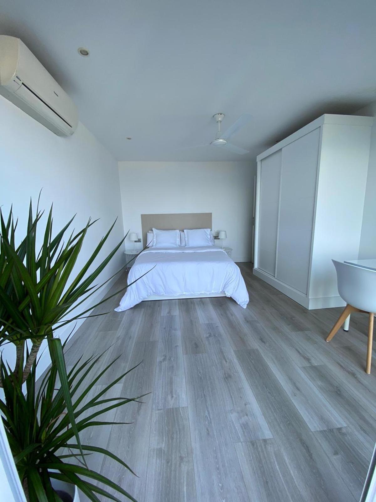 Carihuela Beach Apartamentos