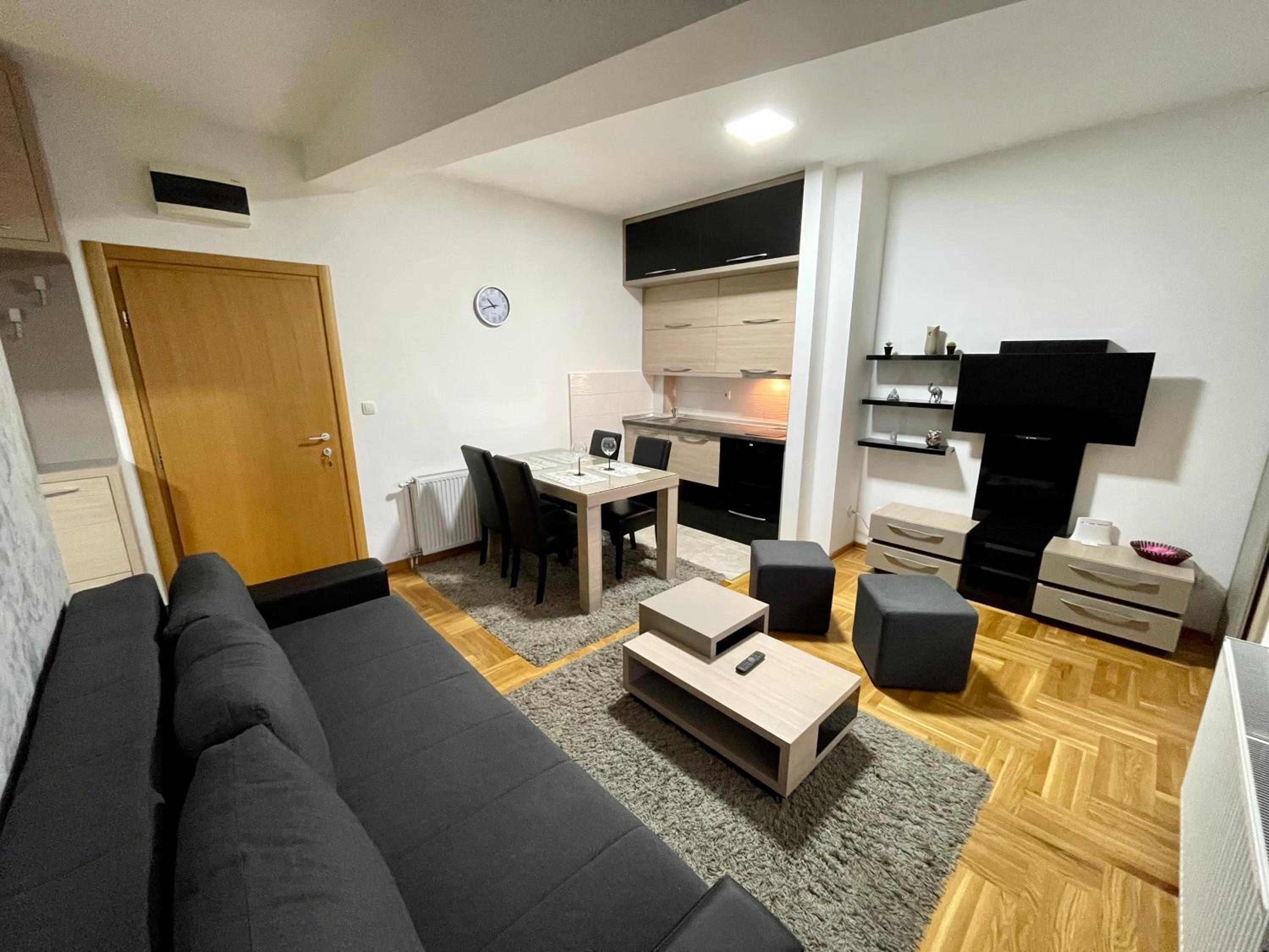Apartment Lux Inn view 4