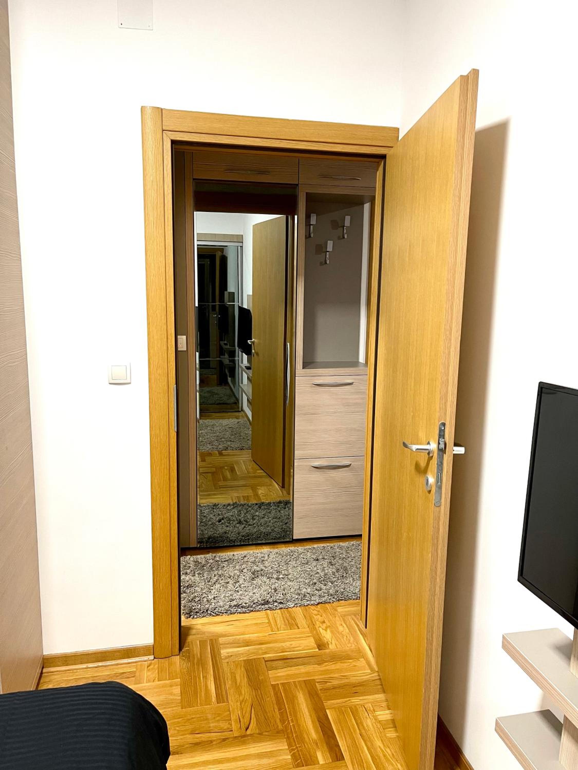 Photo 43