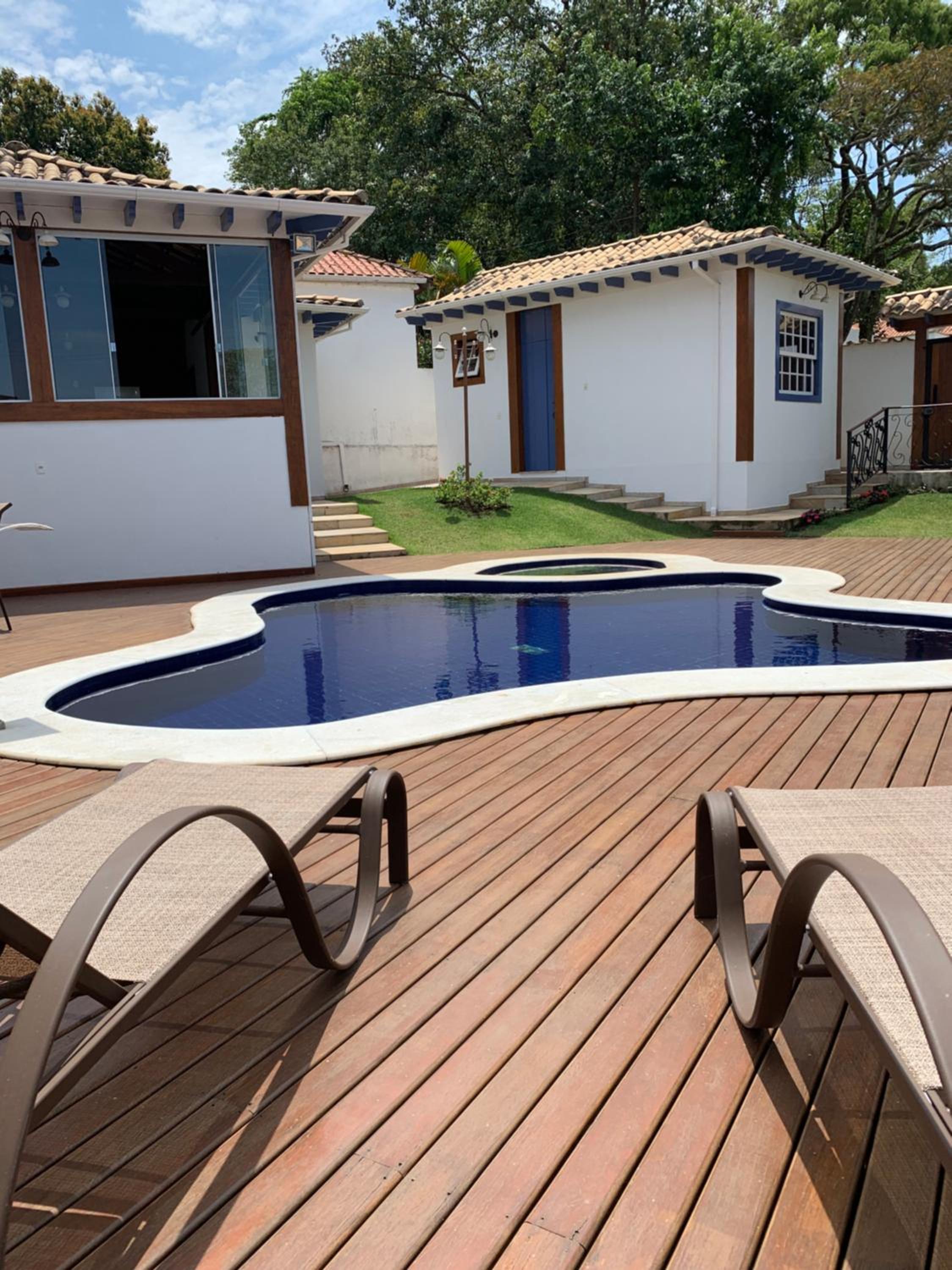 Flat com Piscina no Centro de Tiradentes