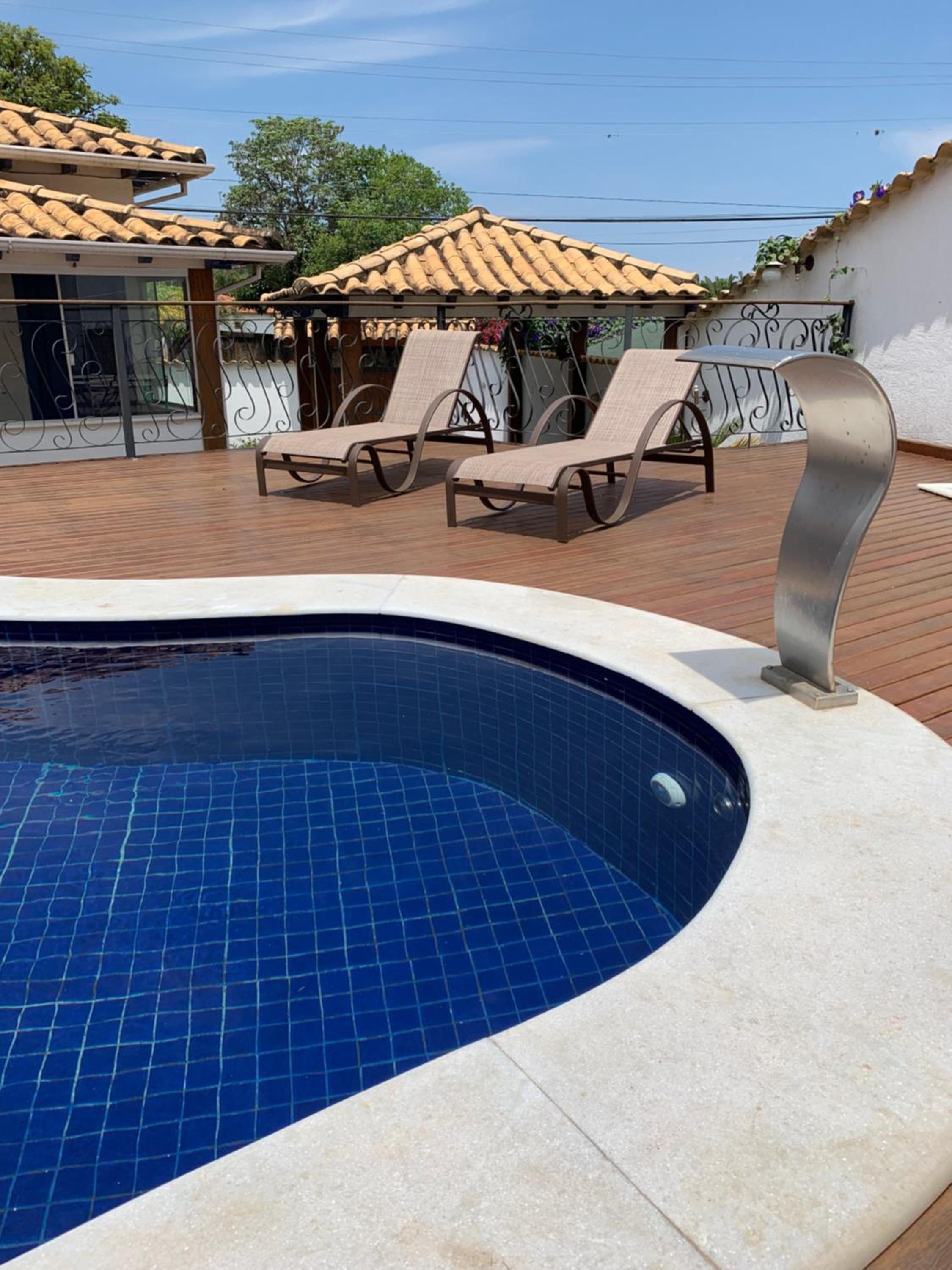 Flat com Piscina no Centro de Tiradentes