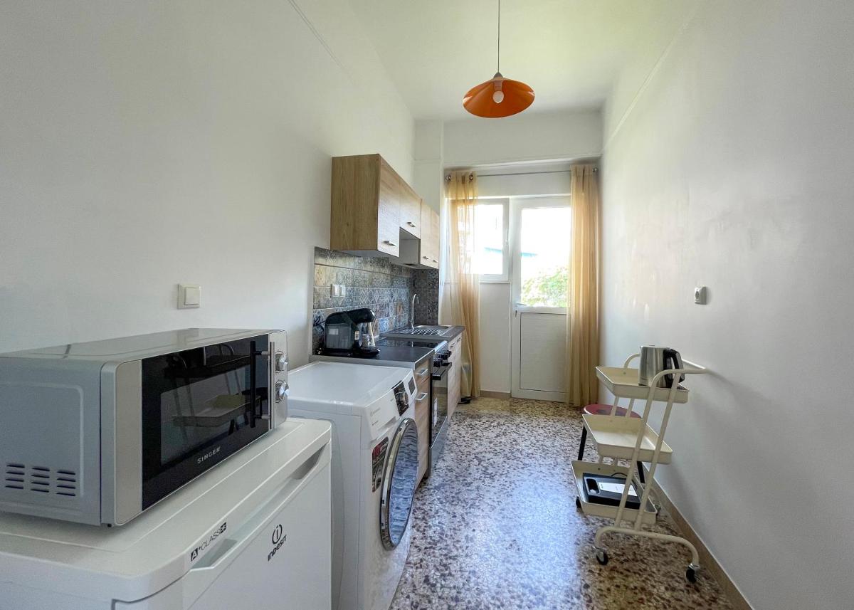SOHO Vivid 55sqm apt in Athens photo 5