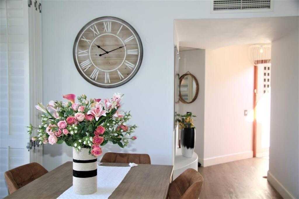 Luxury Apartment in Umhlanga Rocks view 2