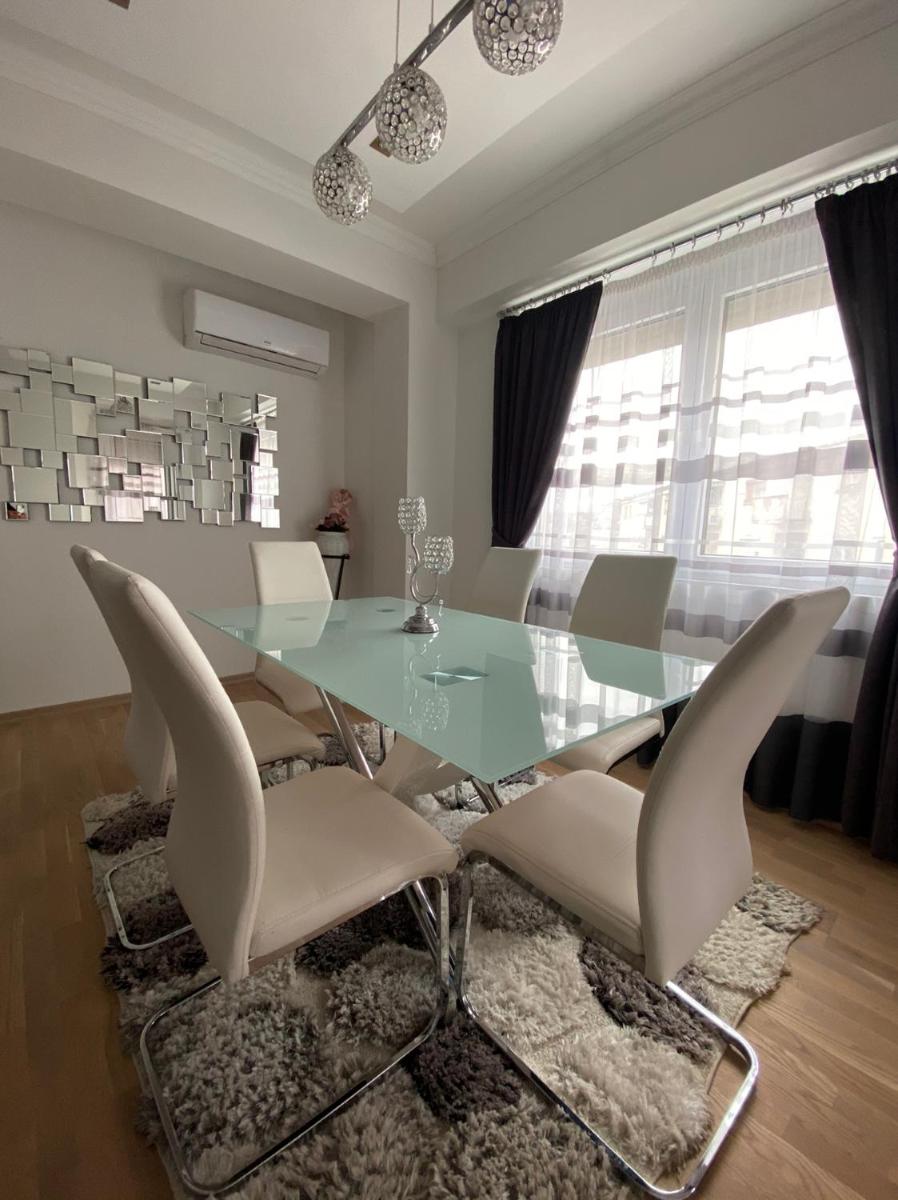 ROYAL KING Apartment view 2