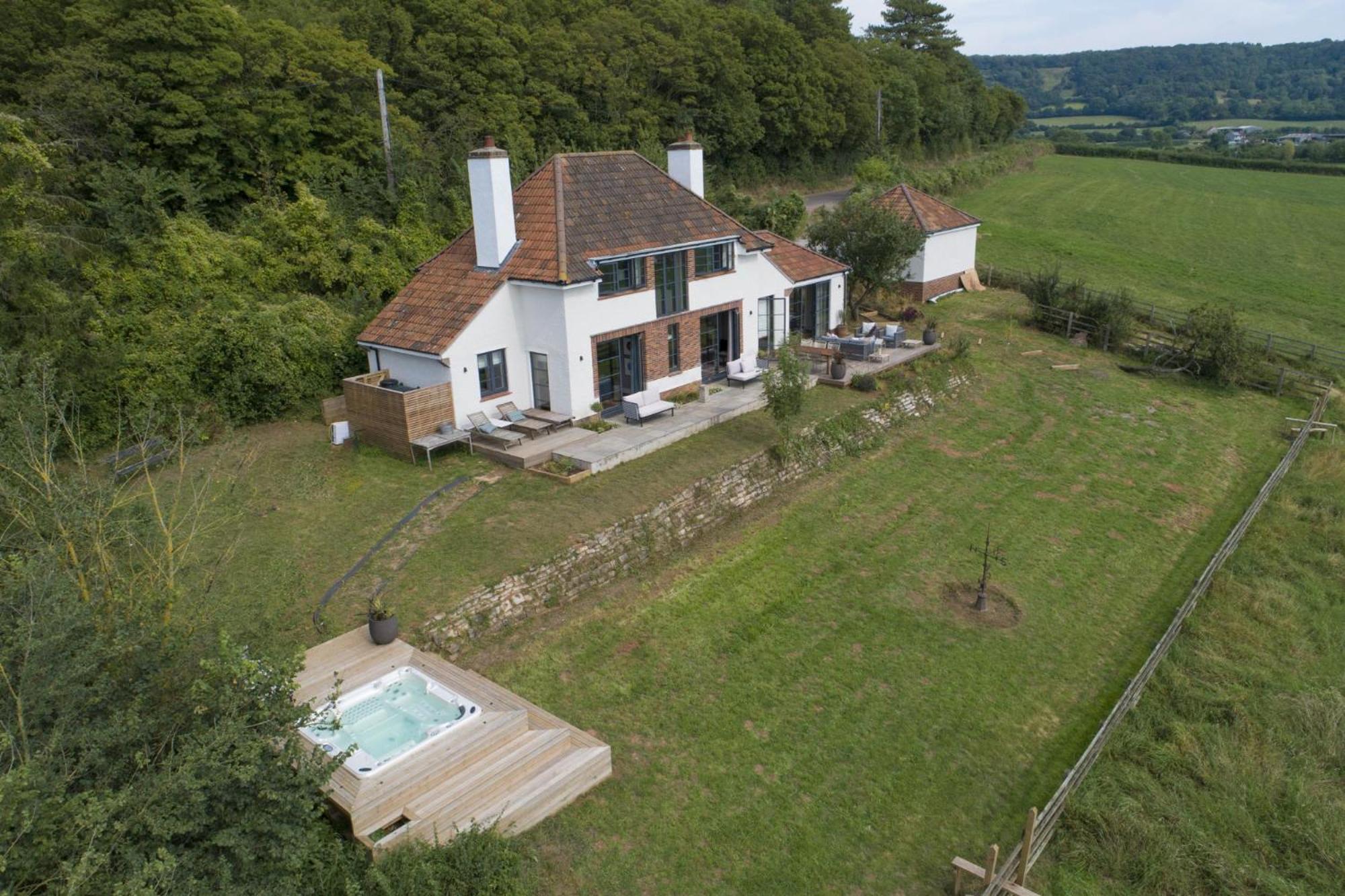 Decoy Farm House - Parking for 3 cars - Hot tub - Wi-Fi view 5