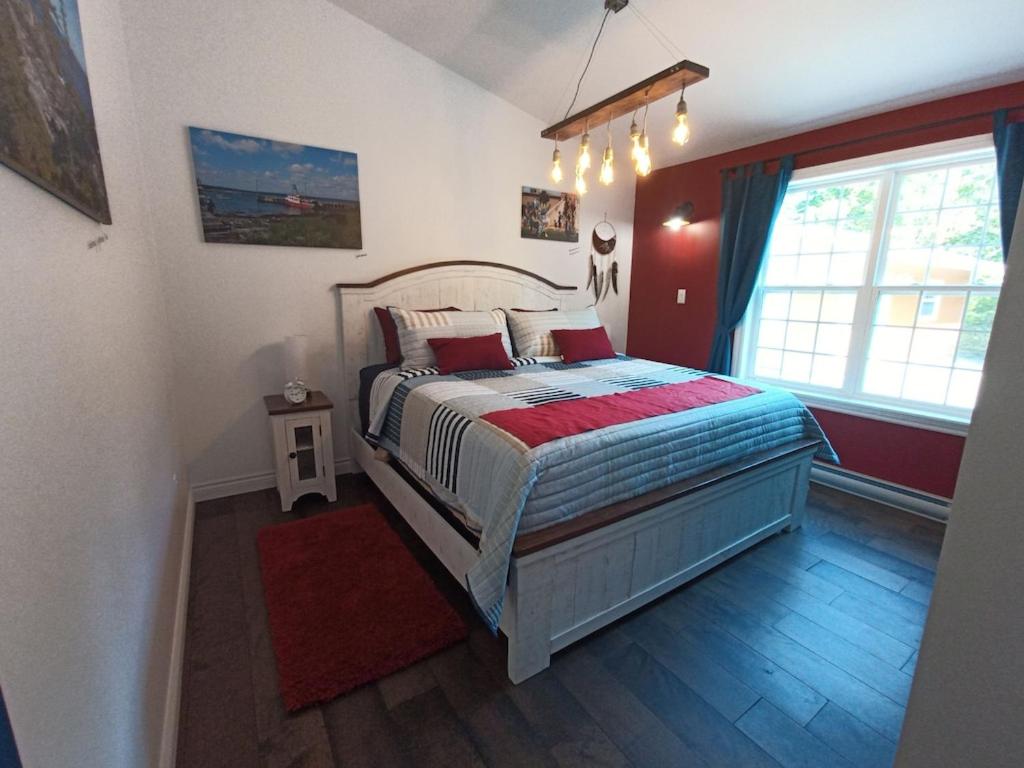 Mira Cottage
