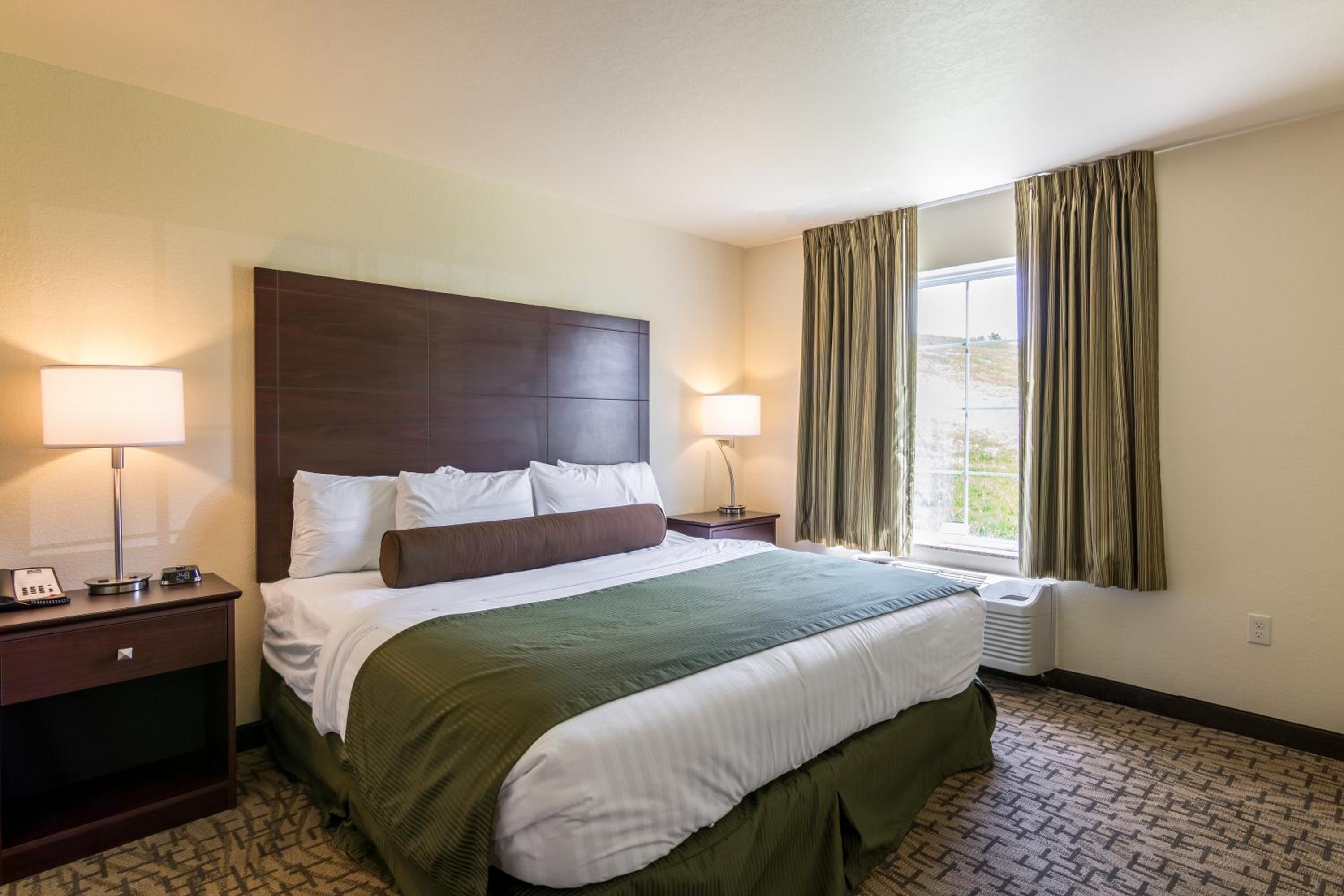 Cobblestone Inn & Suites - Barron