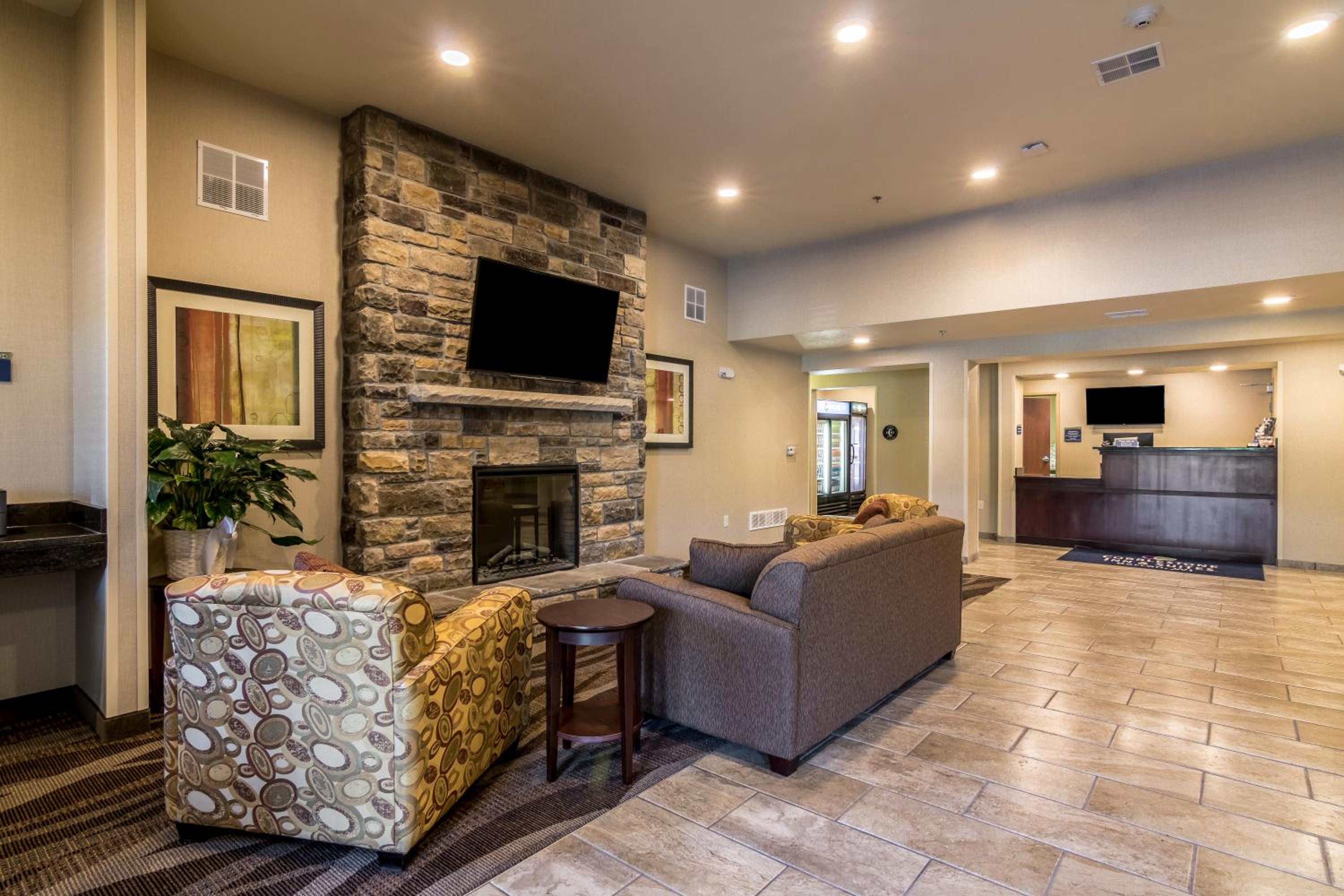 Cobblestone Inn & Suites - Barron