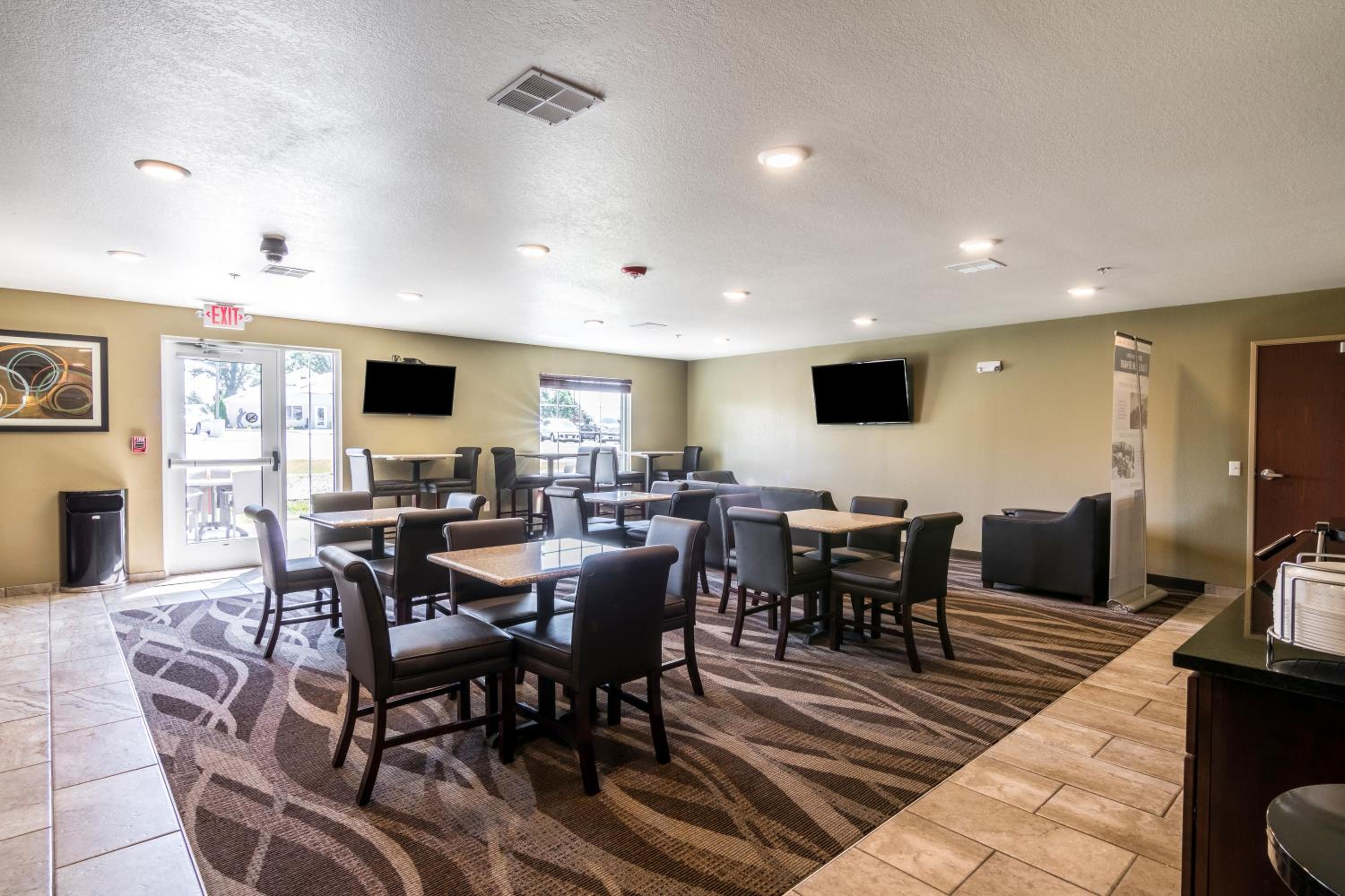 Cobblestone Inn & Suites - Barron