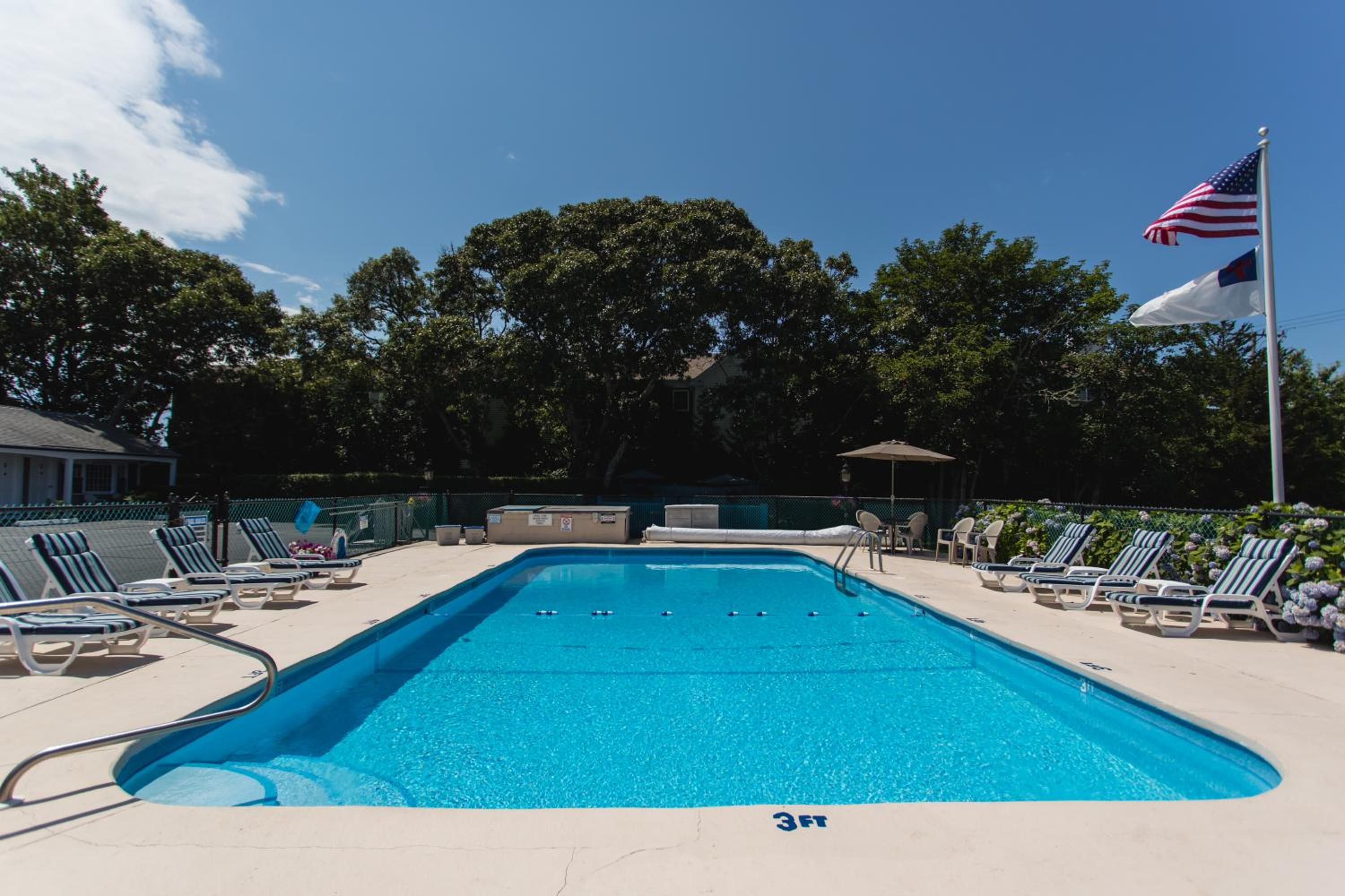 A Beach Breeze Inn