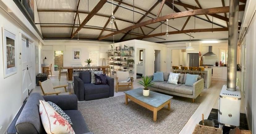 Rock Davis Luxury Beachouse - 100mtrs to Beach