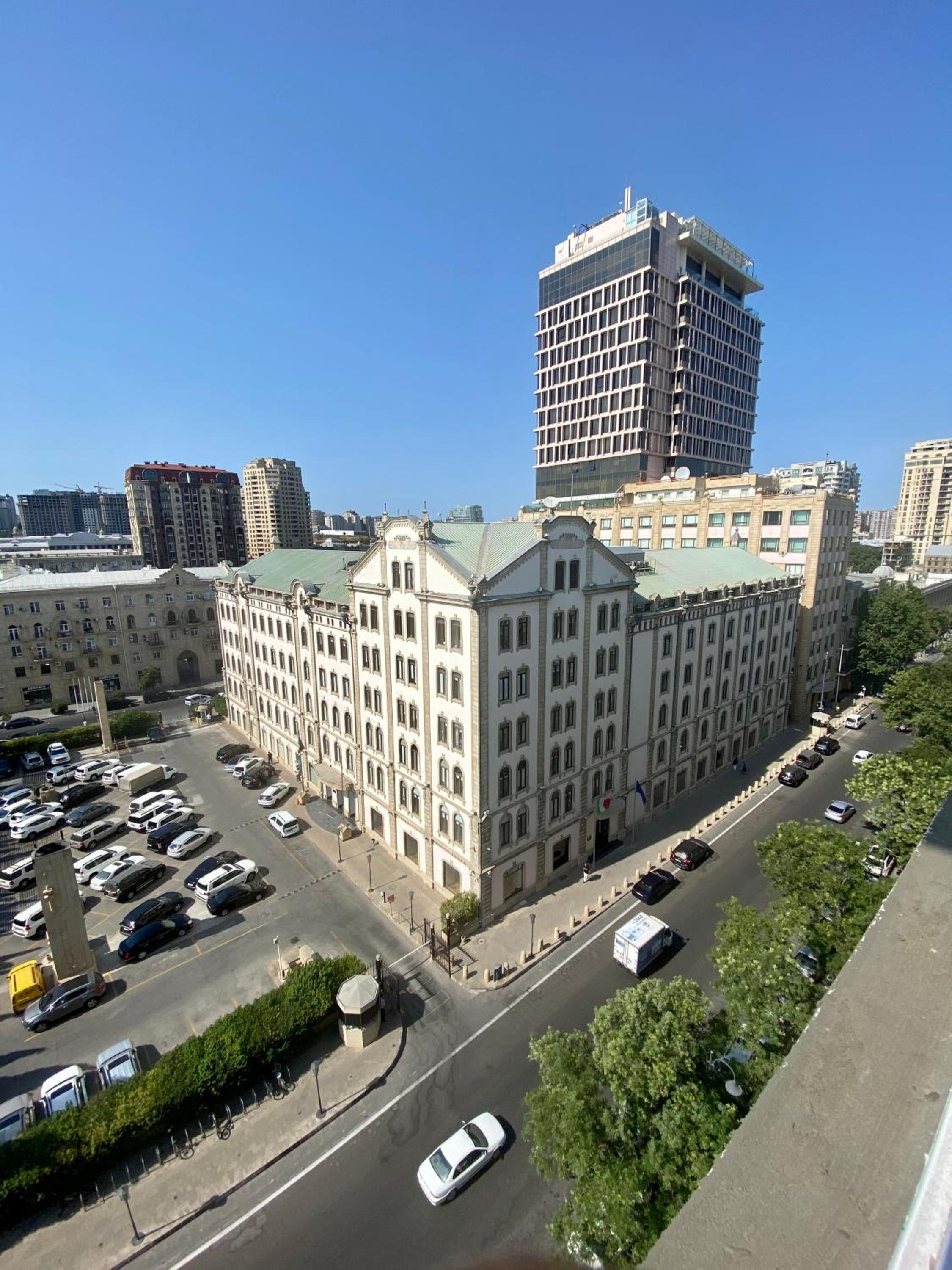 Welcome Baku Apartment view 4