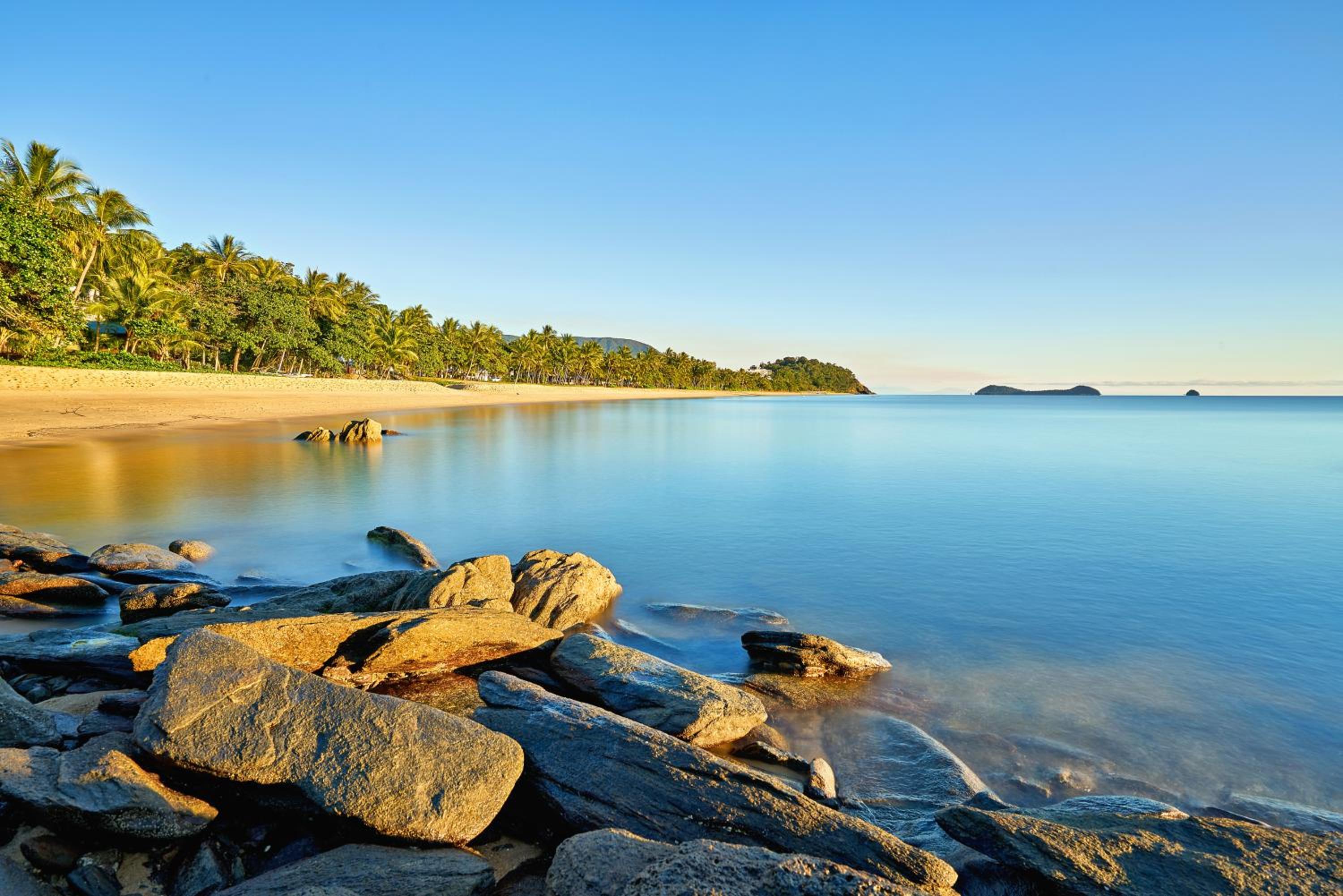 Trinity Beach Vacations - Costa Royale Beachfront Apartment - Property Image 6