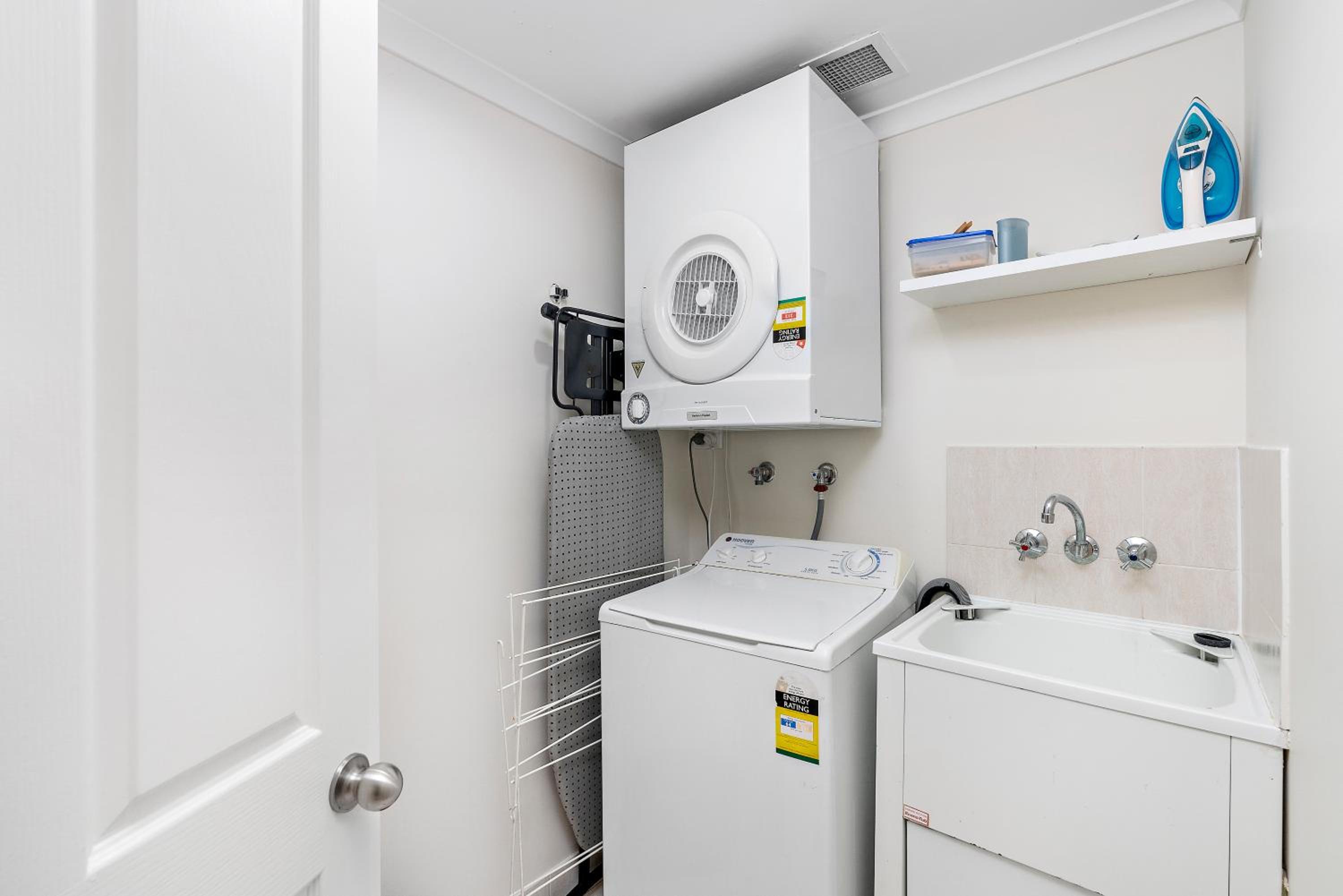 Trinity Beach Vacations - Costa Royale Beachfront Apartment - Property Image 13