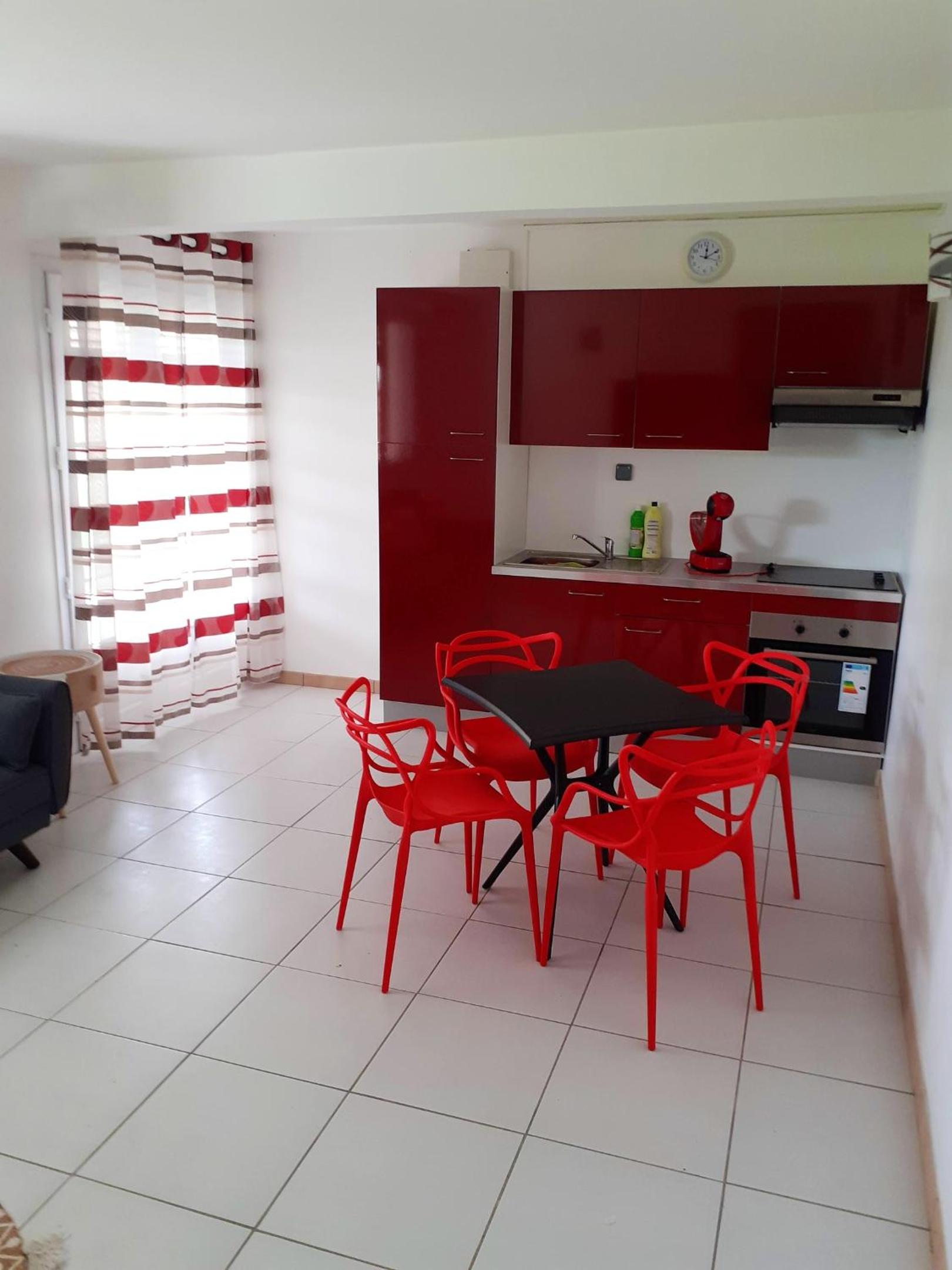 Appartement charmant Saint Esprit 40 m² vue sur la montagne view 3