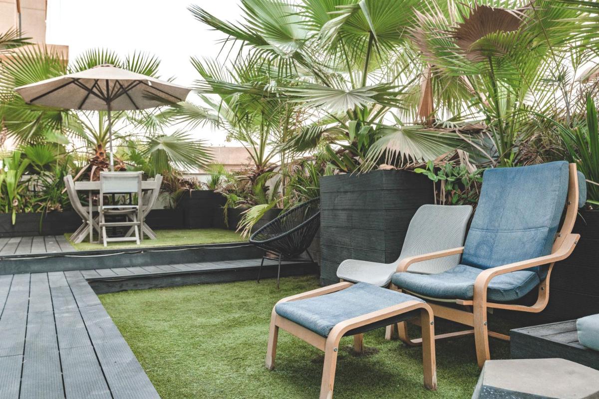 Private Urban Jungle Hideout - 2BR - Dubai Marina