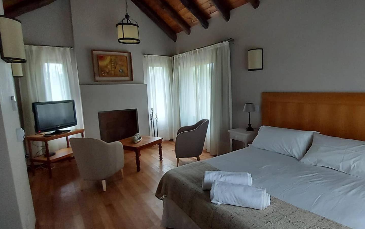 Complejo Yacana, casas de Campo de Categoría