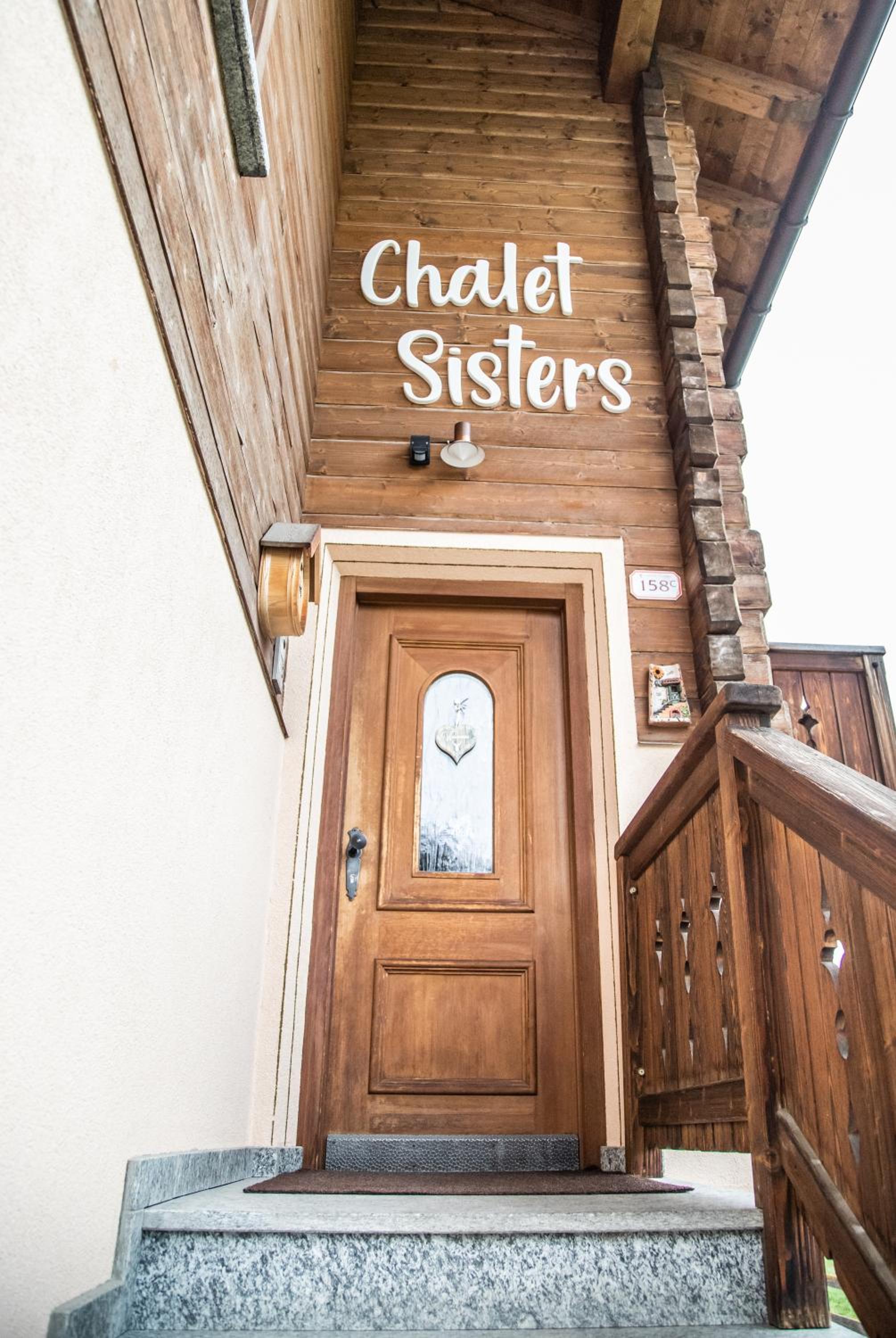 Chalet Sisters
