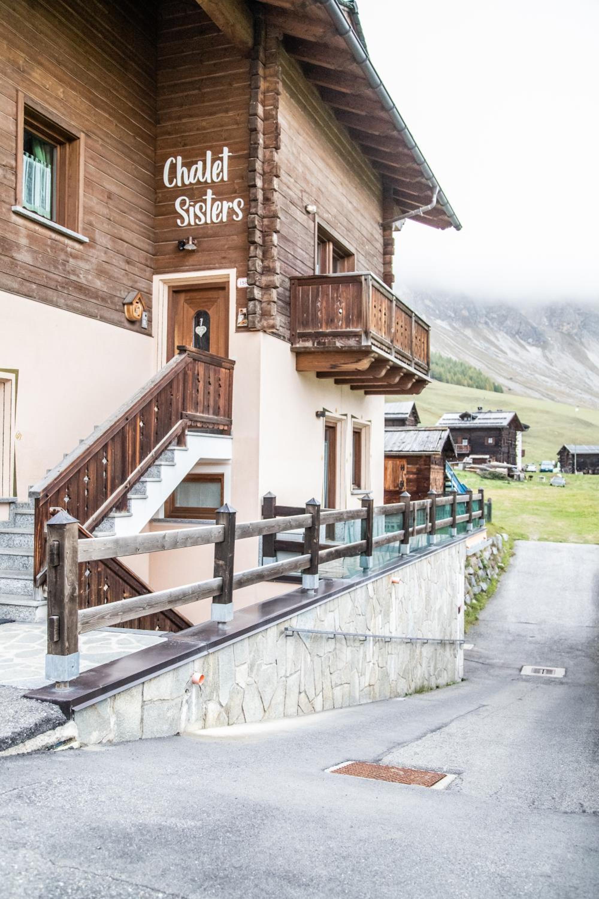 Chalet Sisters