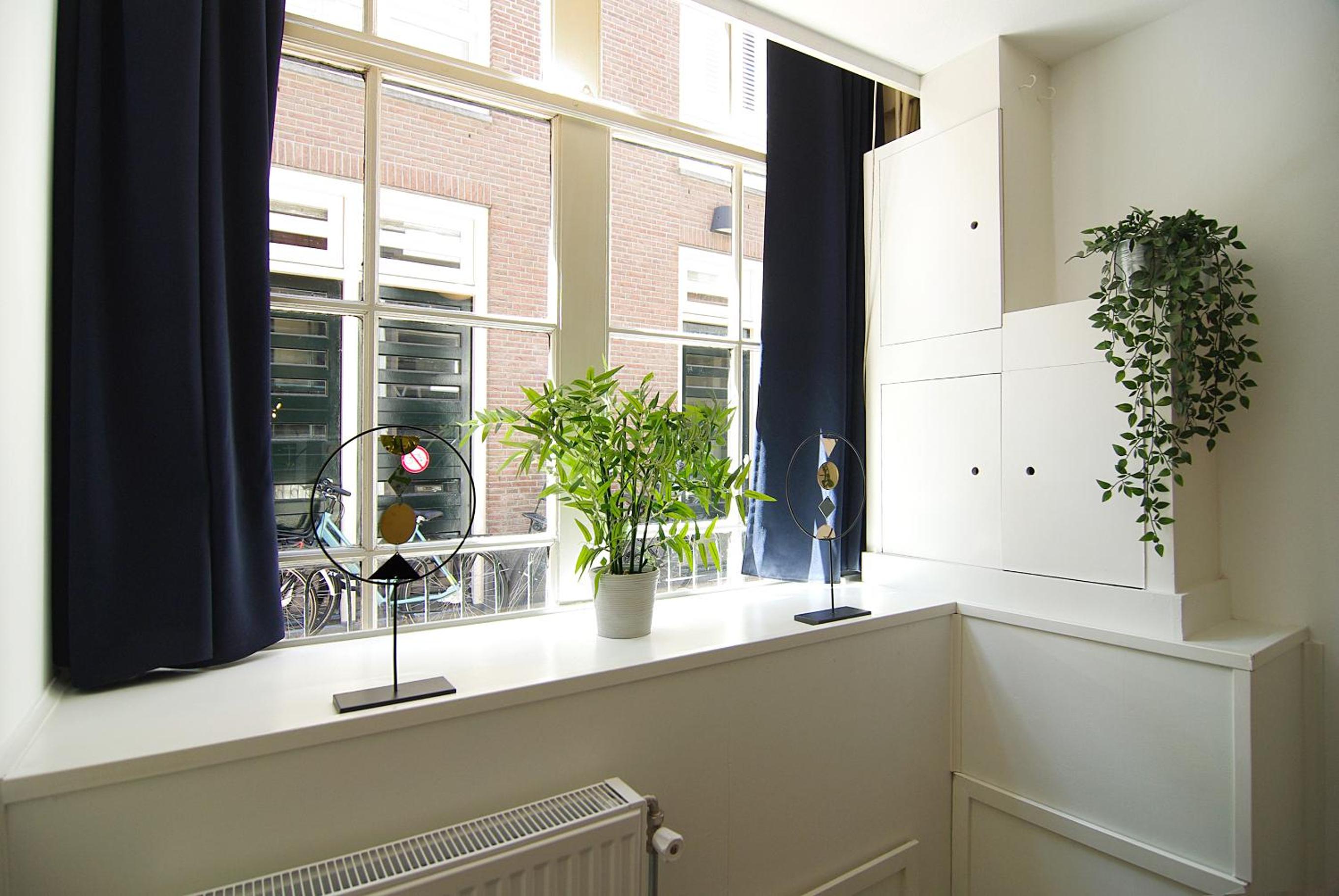 Cosy apartment right in the city center with AIRCO!