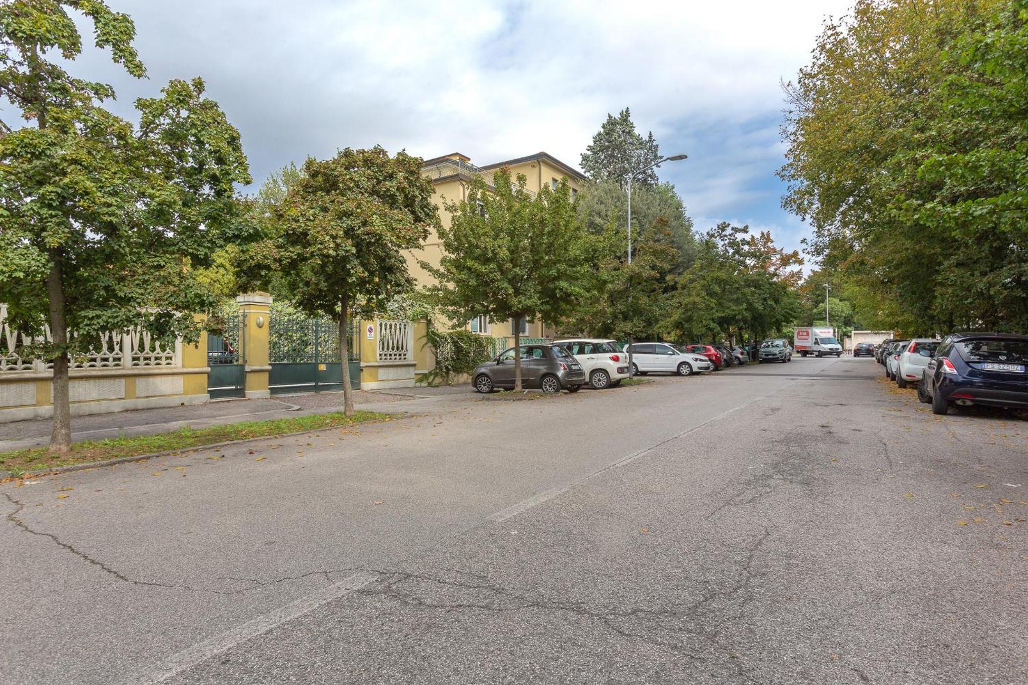 GuestHost - Ferrara a 5 min dalla Stazione Apartment x5 view 3