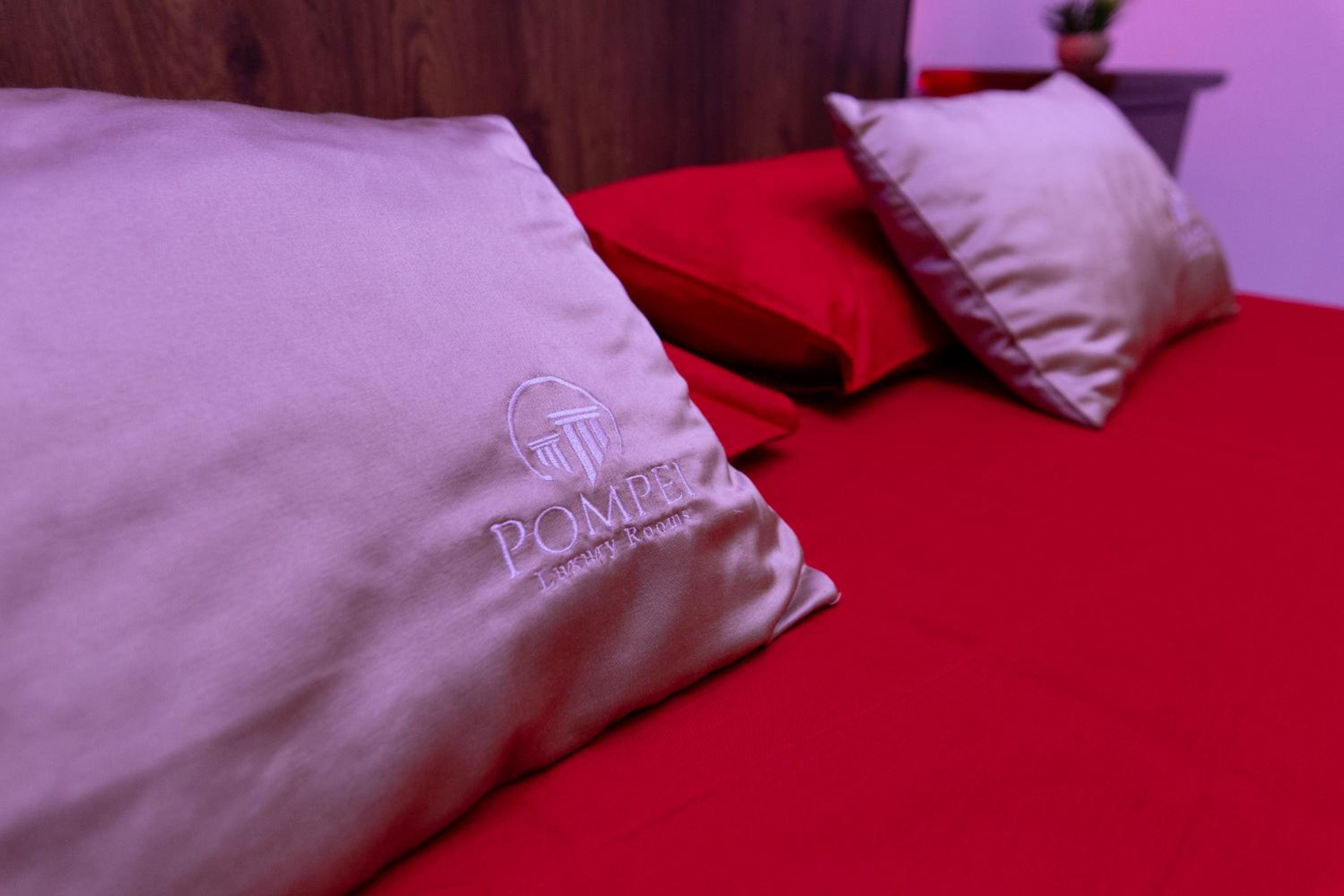 Pompei Luxury Rooms 3