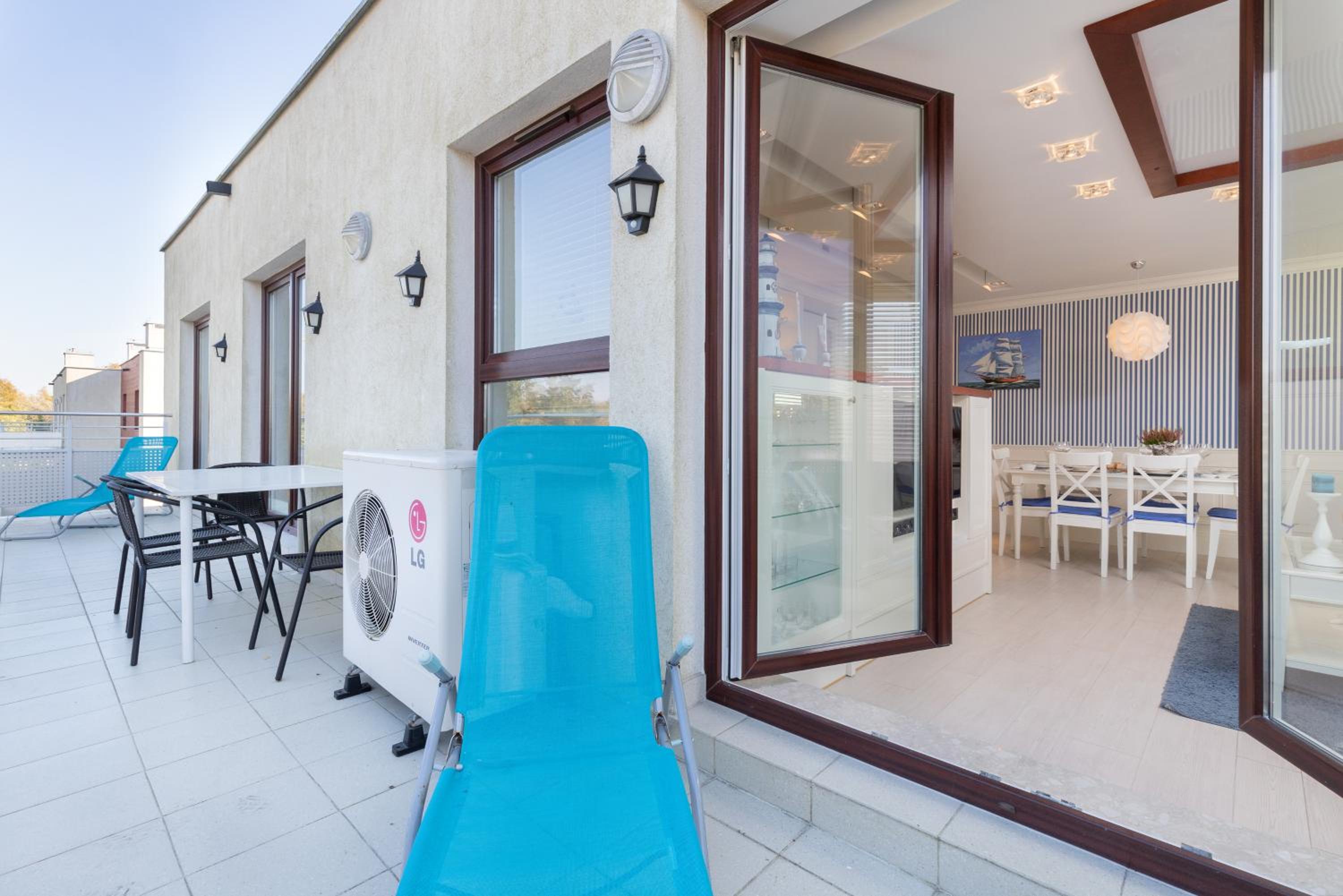 Sailor Apartment Jastrzębia Góra by Renters Prestige view 3