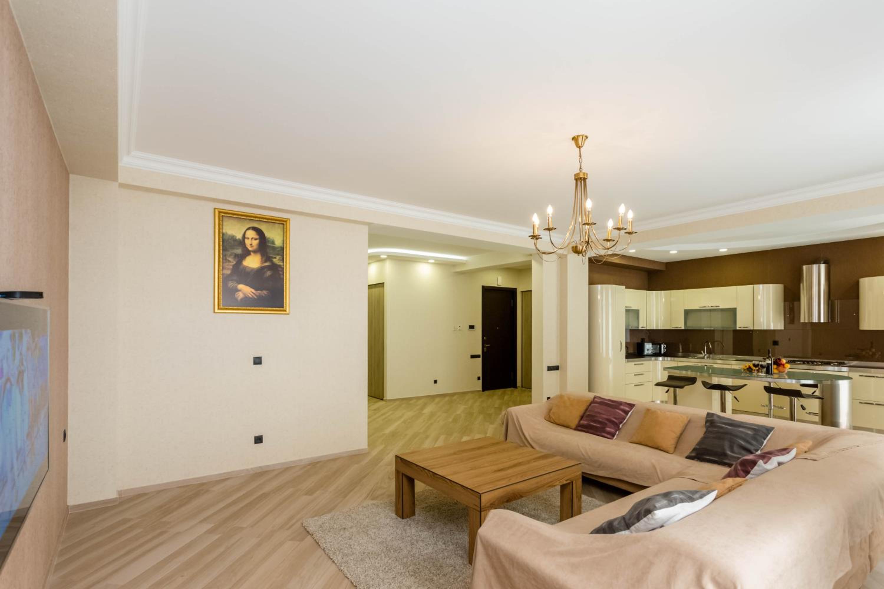 Rustaveli Residence III view 3