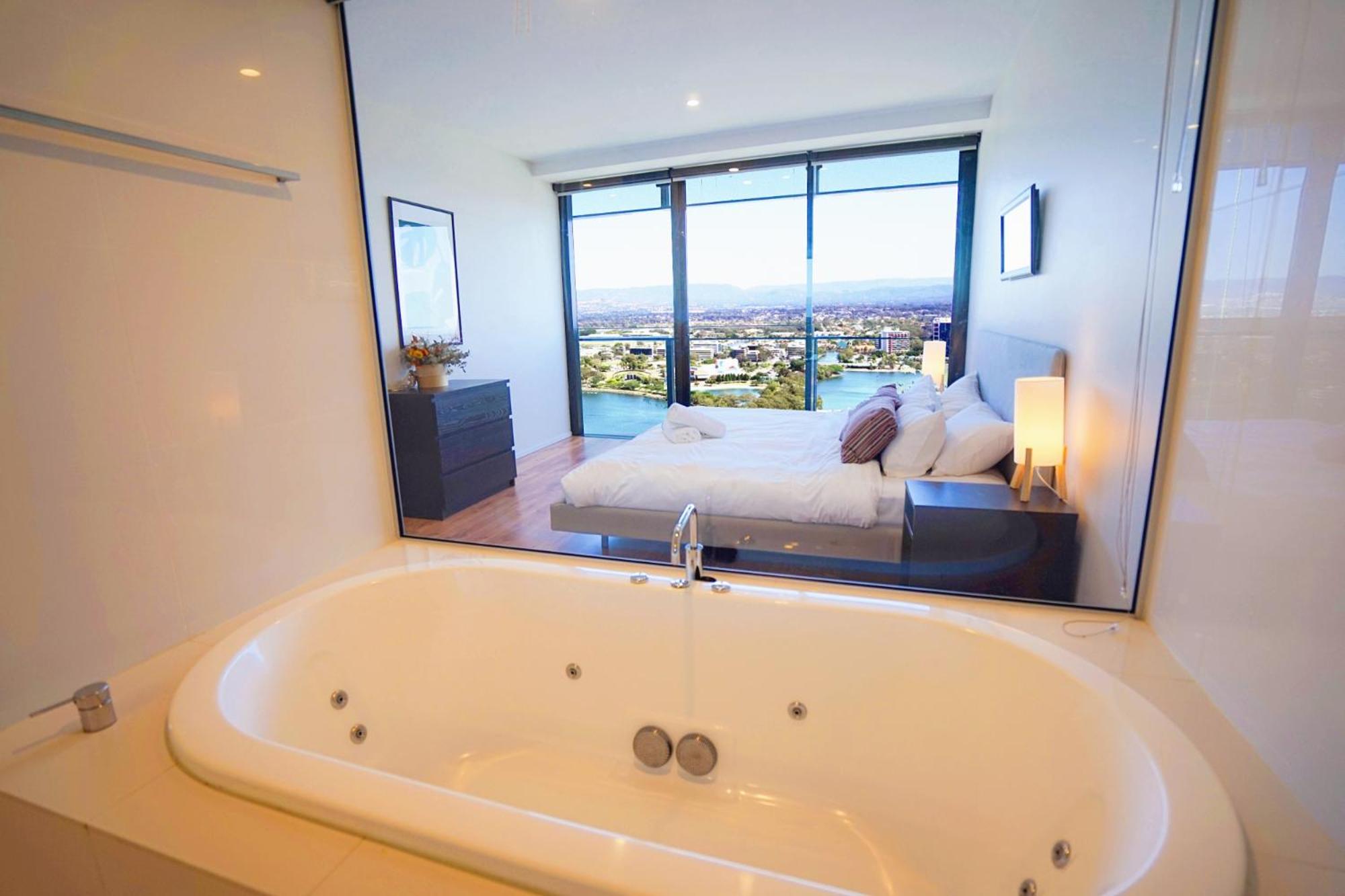Circle On Cavill Surfers Paradise Apartments-Holiday Paradise