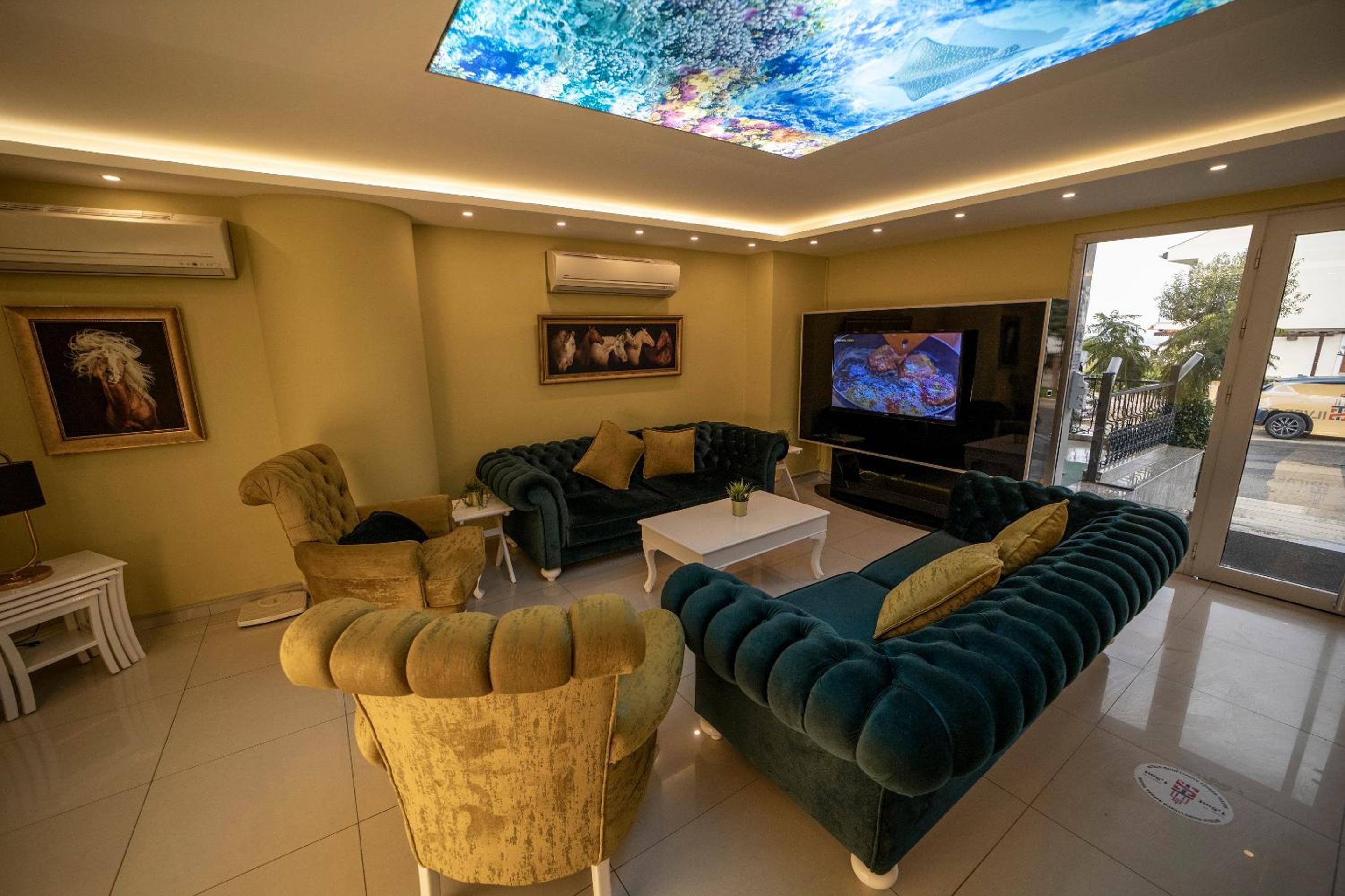 Silver Tower Residence - Image 72