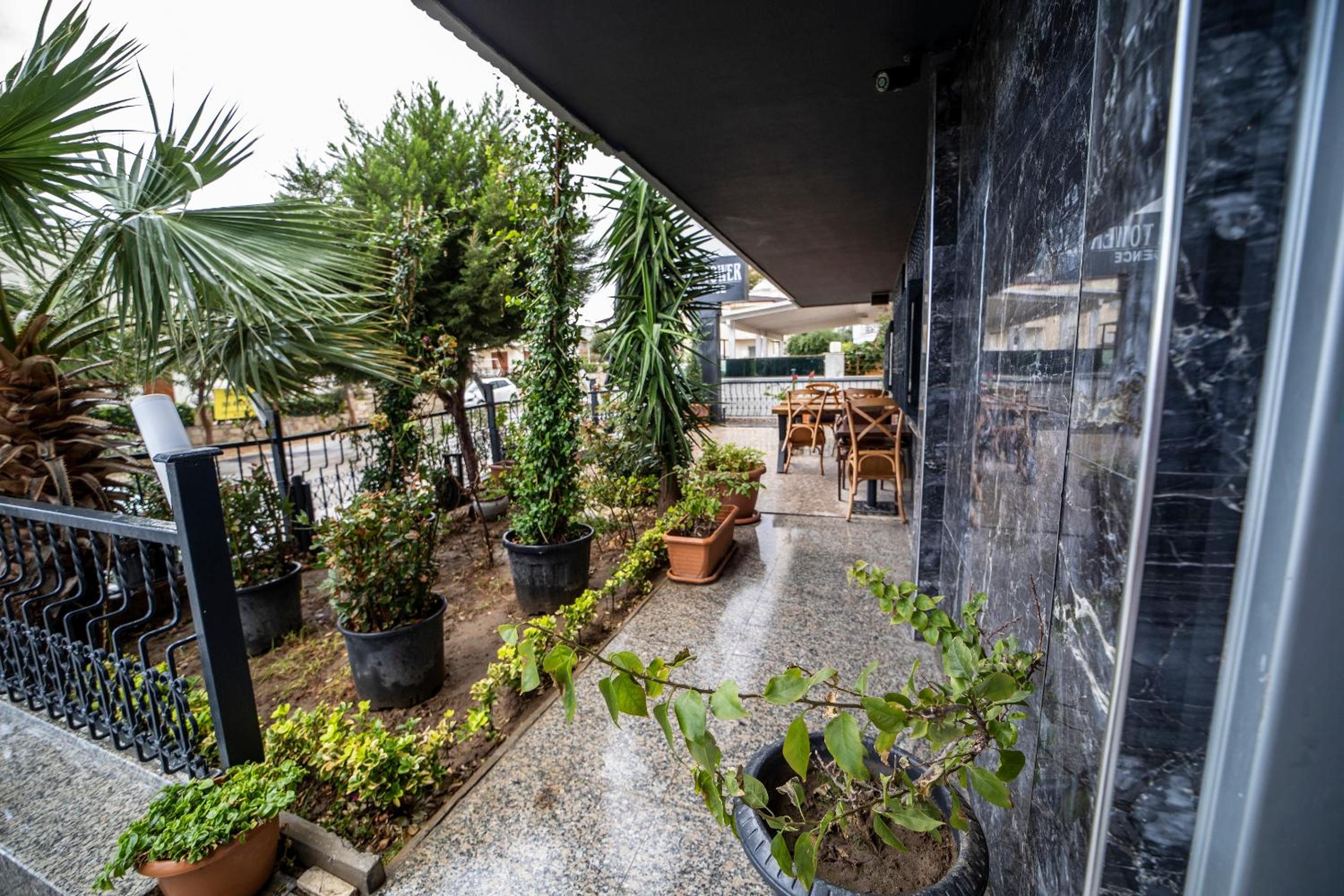 Silver Tower Residence - Image 70