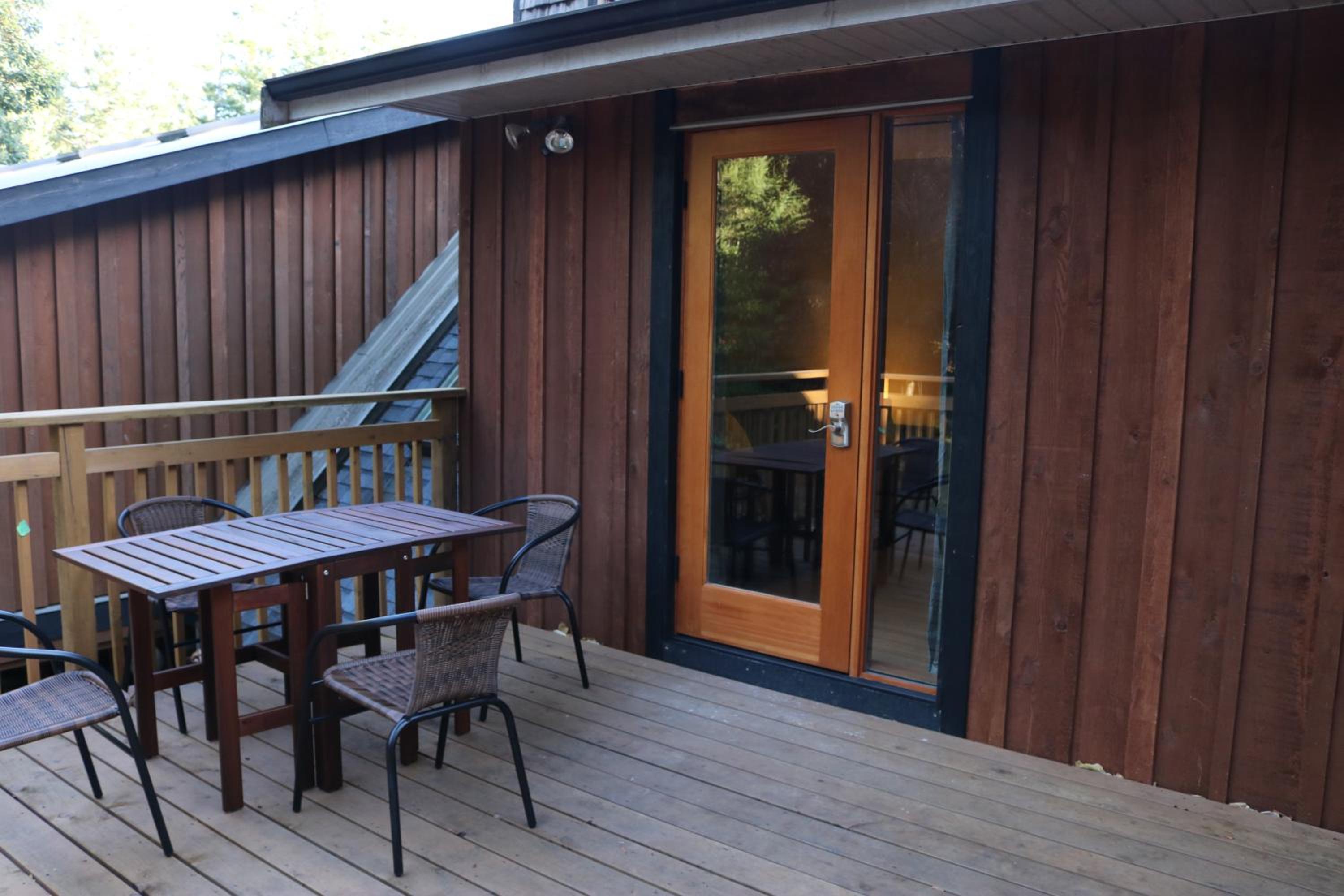 Five Elements Lodge B&B with Outdoor Spa