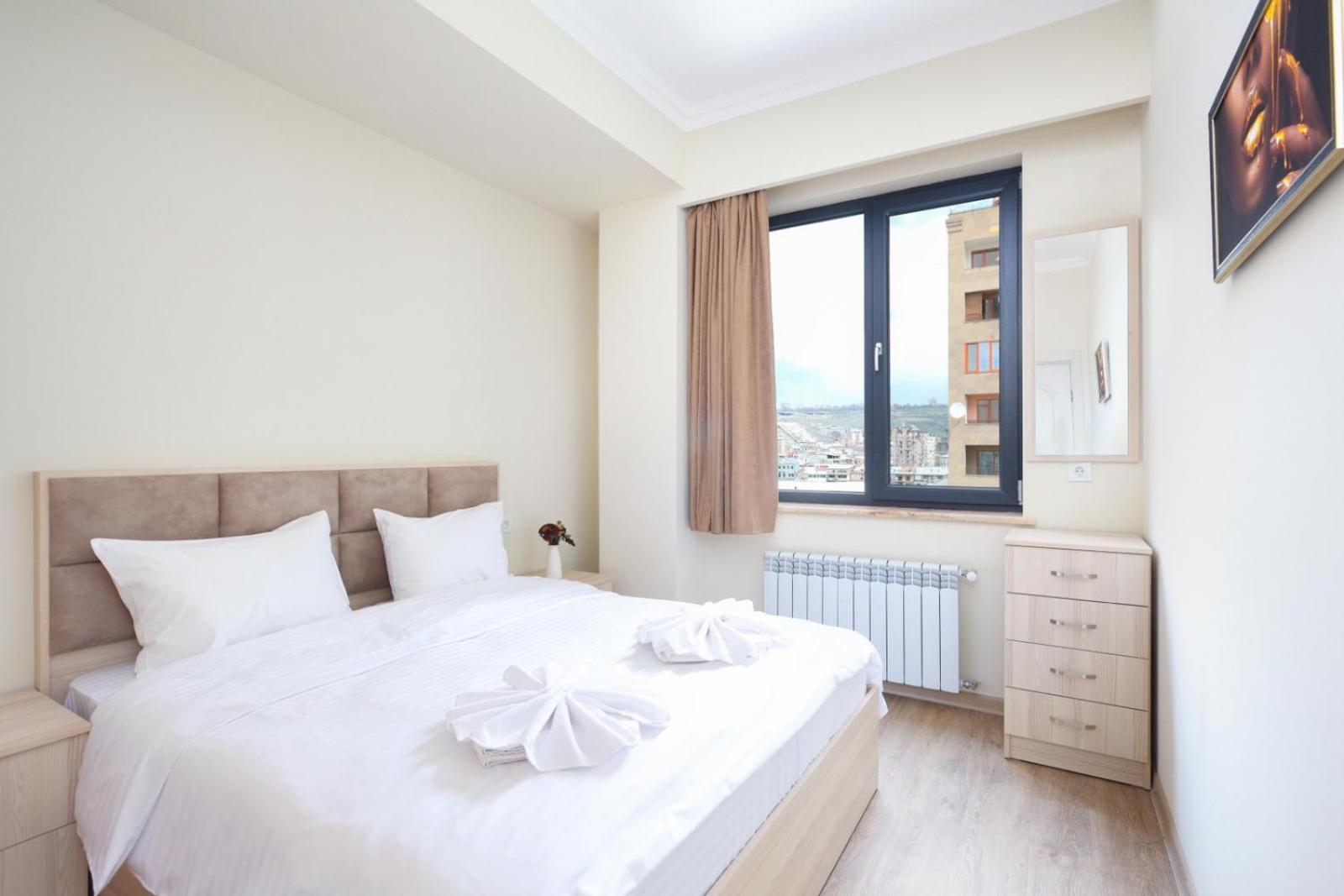 Apart-hotel on Koghbatsi 16
