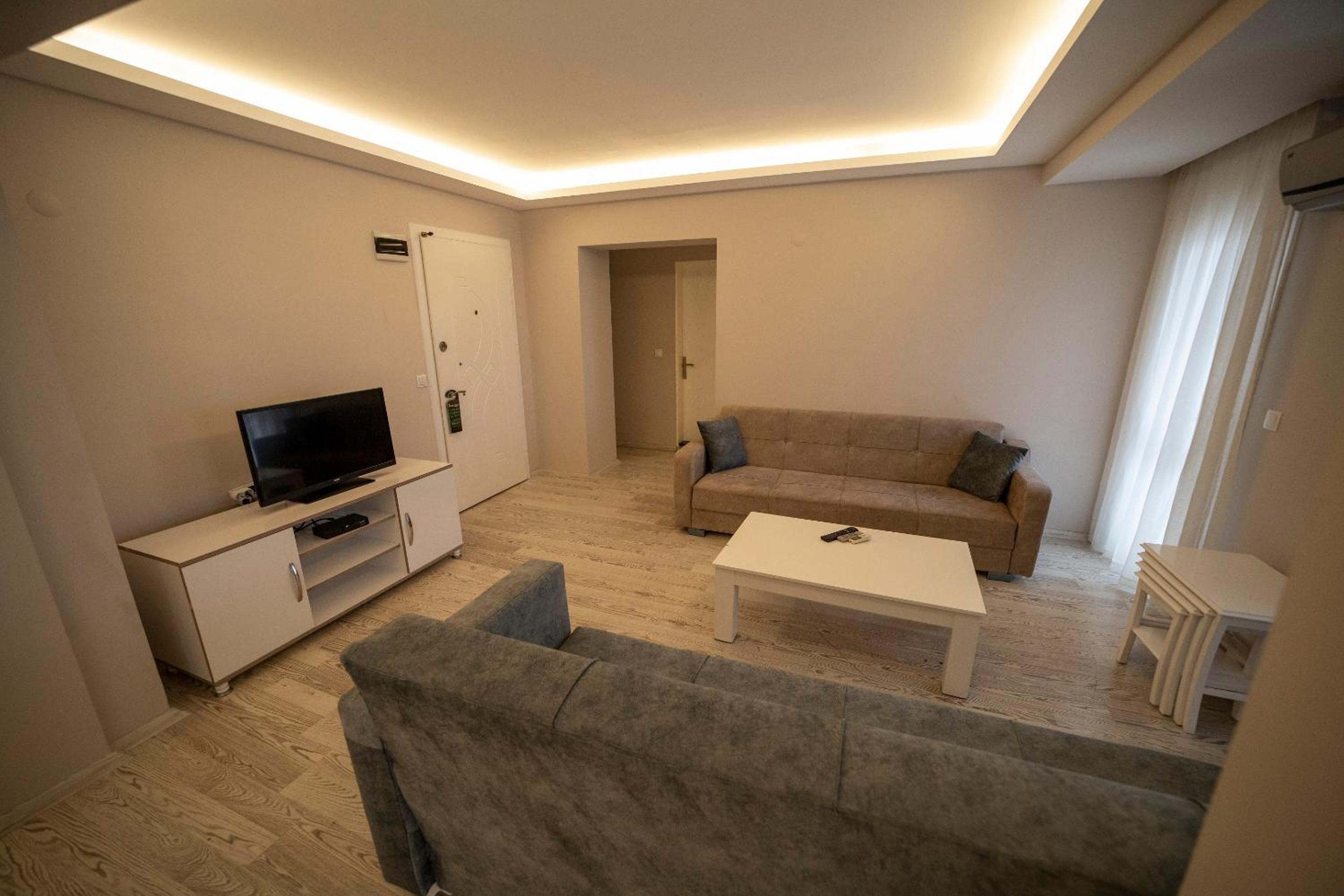 Silver Tower Residence - Image 86