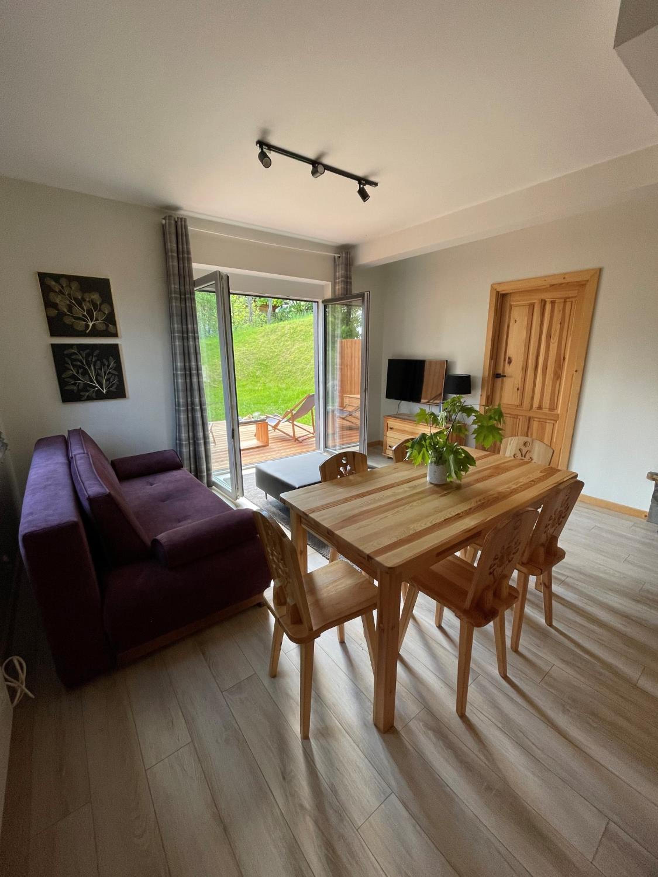 Apartament Zakopane Willa Hrube parter z tarasem i kominkiem view 5