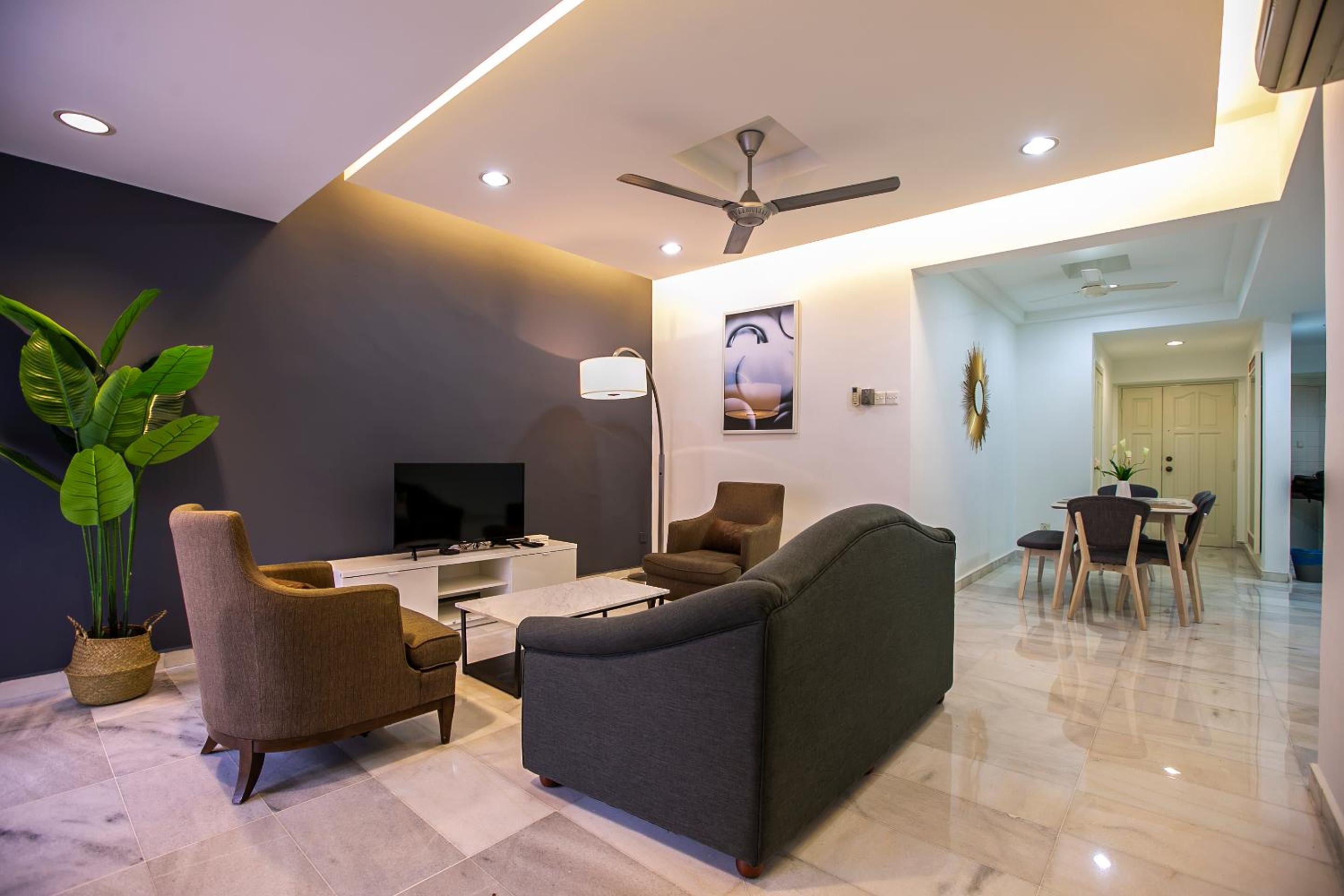 The Forum Condominium by LaFabrica