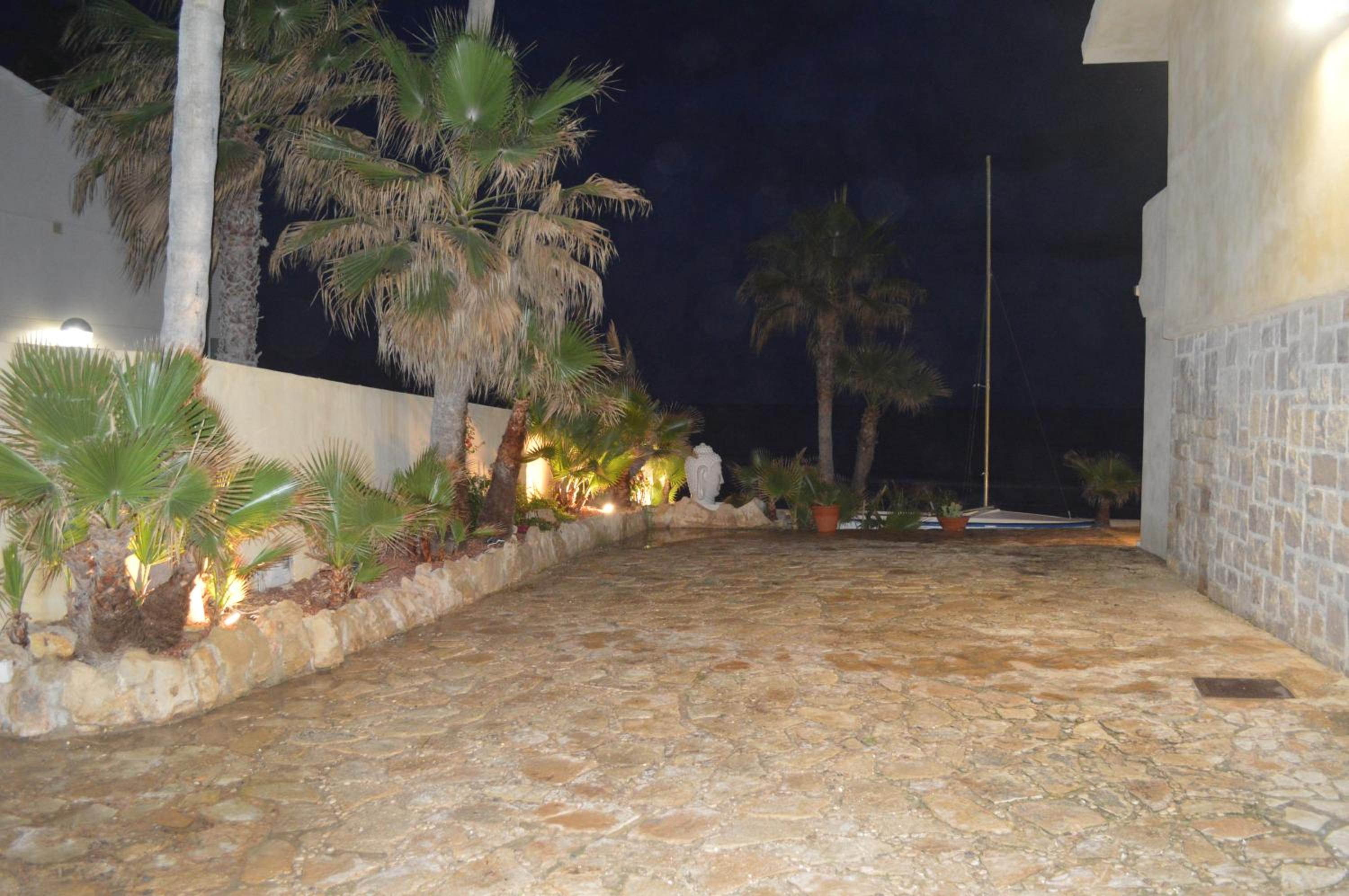 Espectacular Suite Privada a pie de playa y mar en CHALET ROQUETES