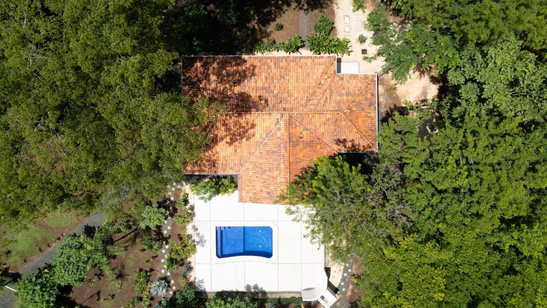 Modern Home and Guesthouse in a Peaceful Gated Community with a Private Swimming Pool