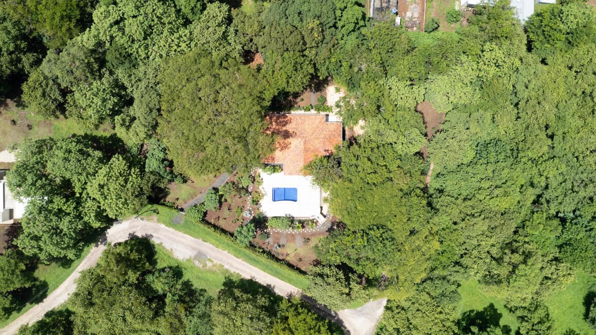 Modern Home and Guesthouse in a Peaceful Gated Community with a Private Swimming Pool