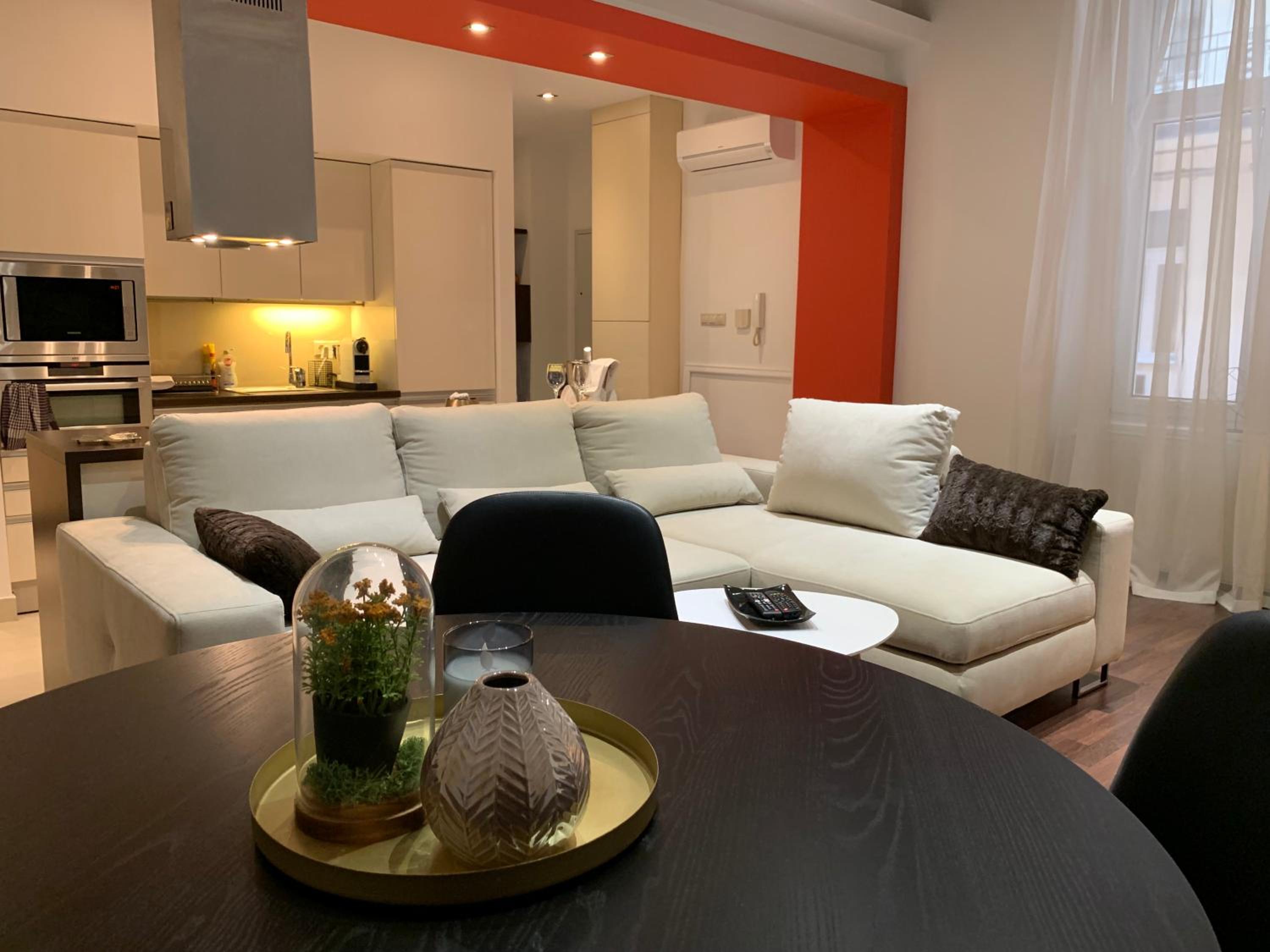 Budapest Downtown in Style - Luxury Apartment view 3