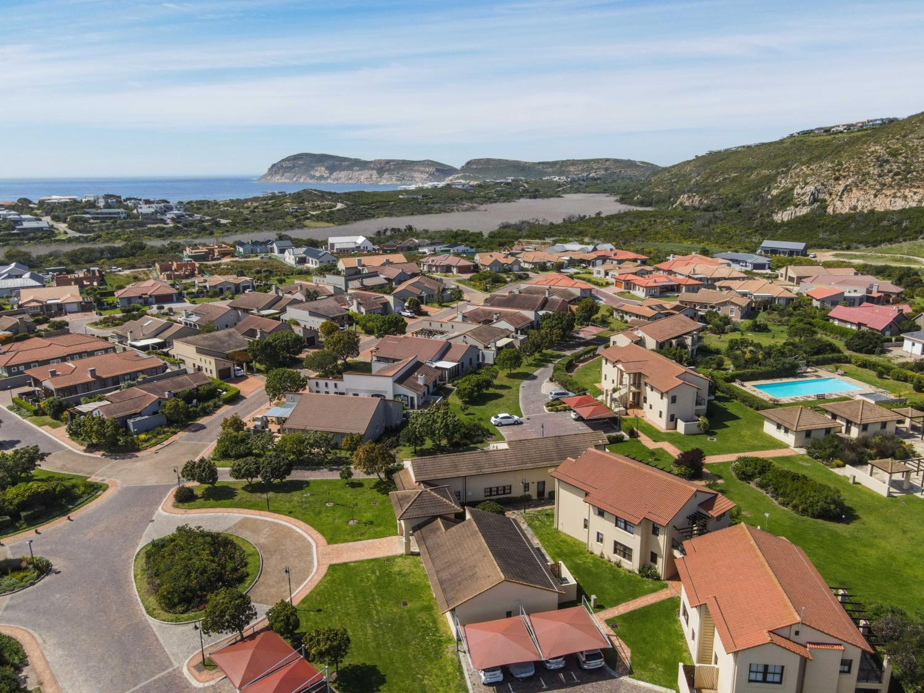 Plettenberg Bay Unit 10 Whale Rock Gardens Apartment view 3