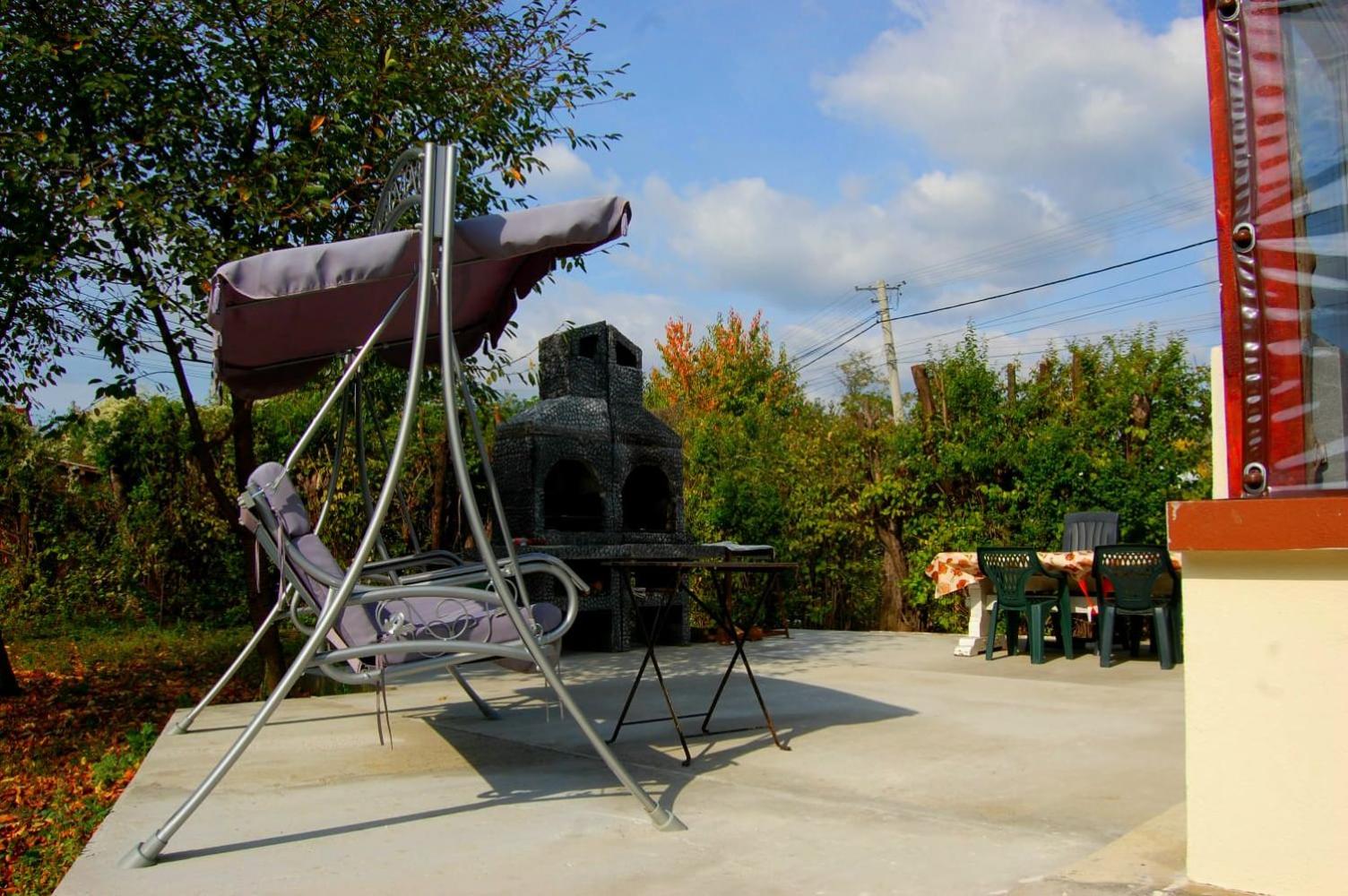 Photo 44