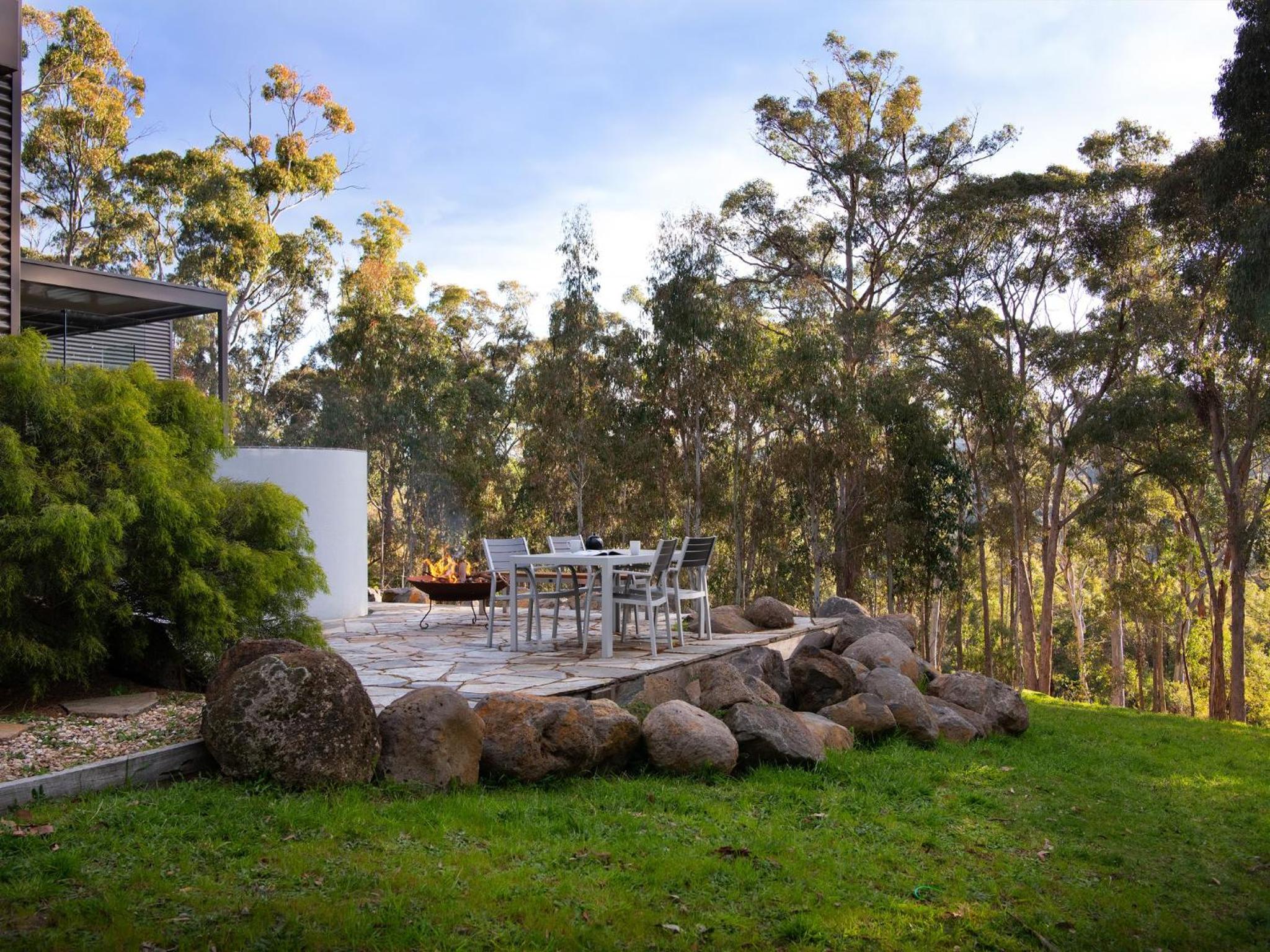 Kangary - bush retreat with outdoor spa