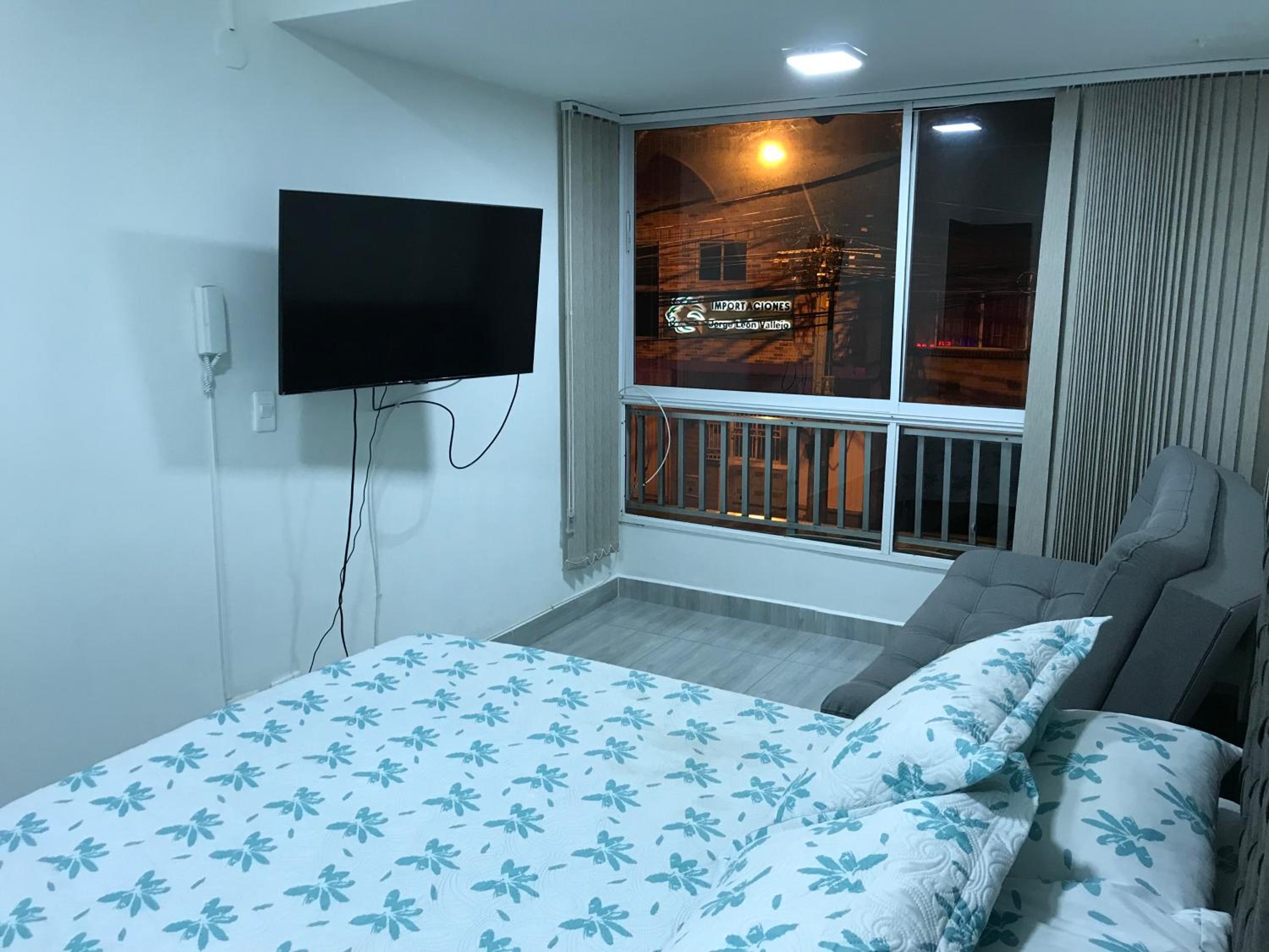 Aparta estudio amoblado Medellin, San joaquin