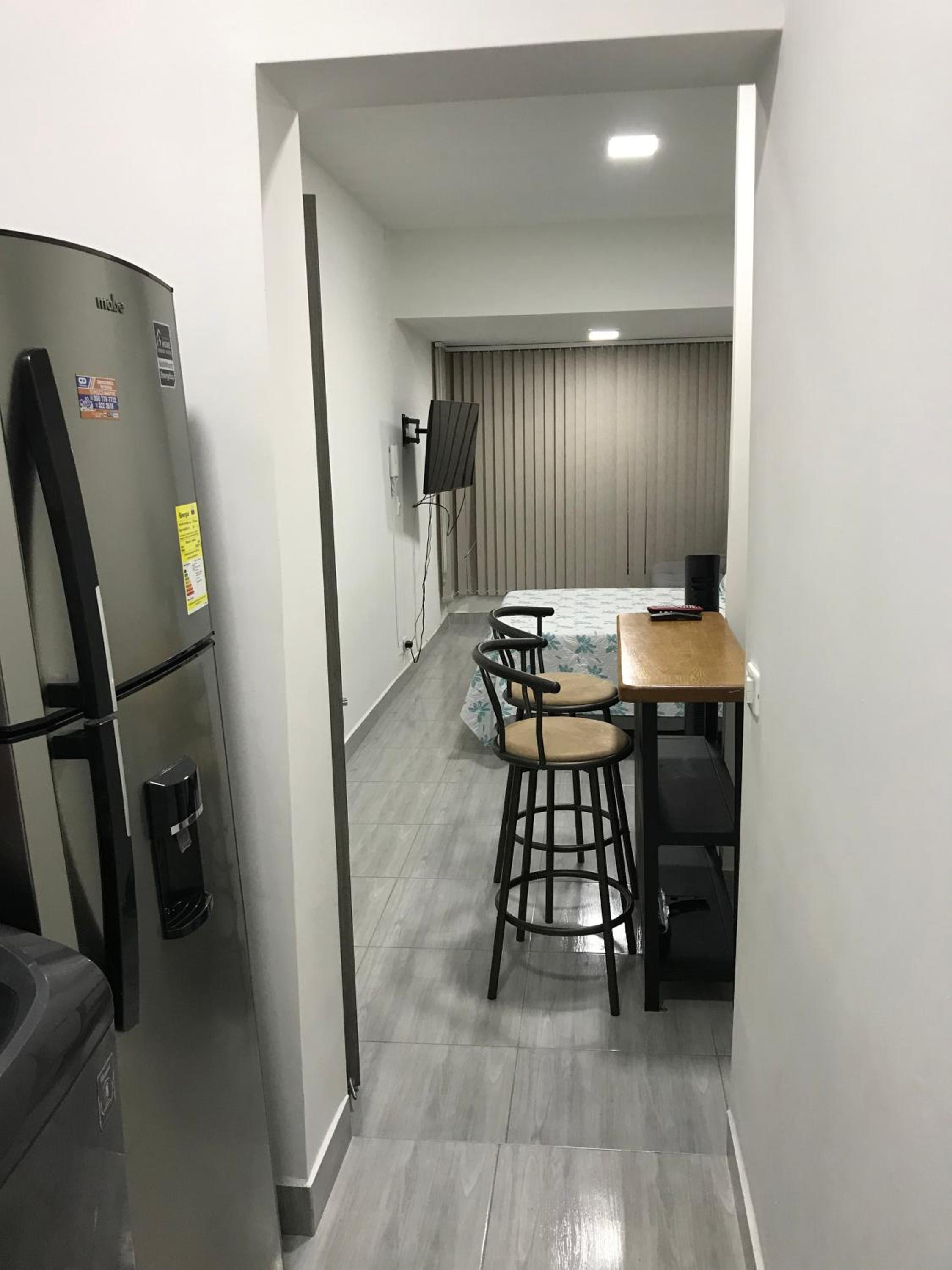Aparta estudio amoblado Medellin, San joaquin