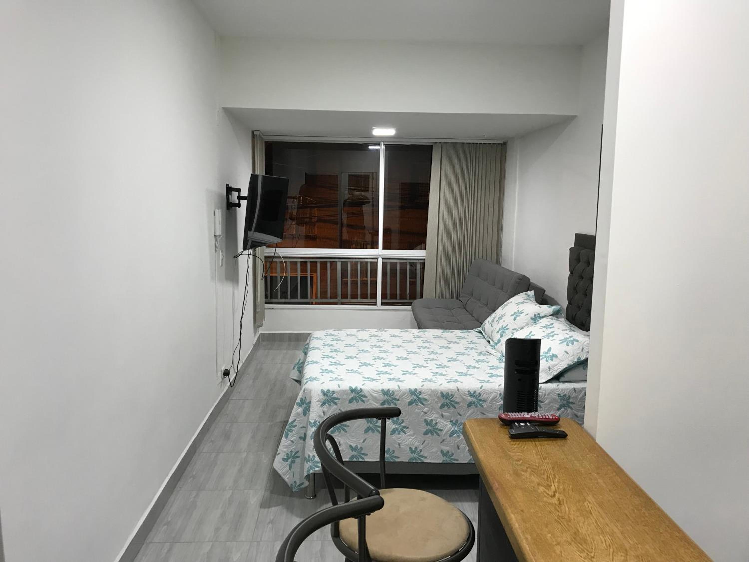 Aparta estudio amoblado Medellin, San joaquin